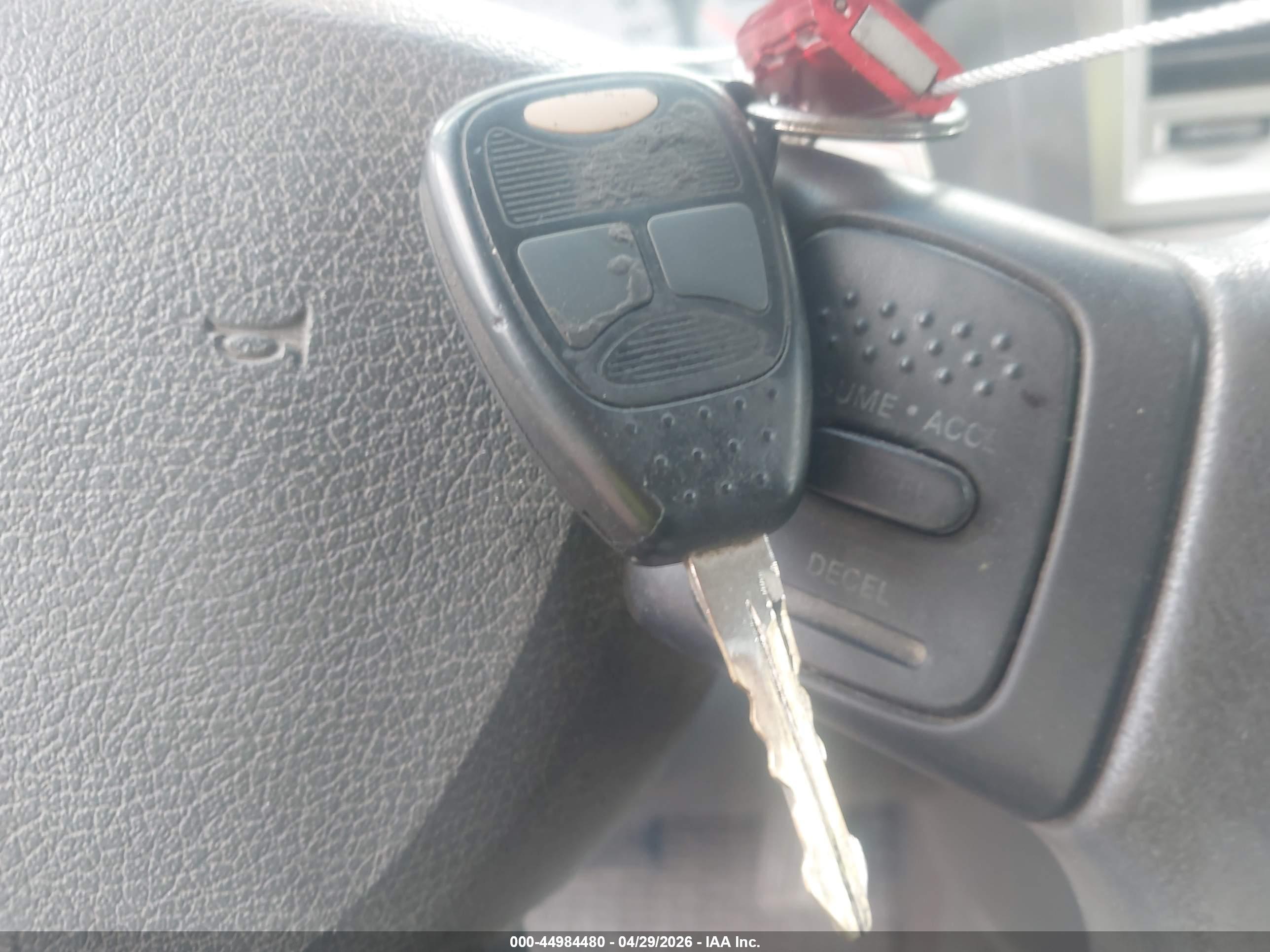 DODGE RAM image 11