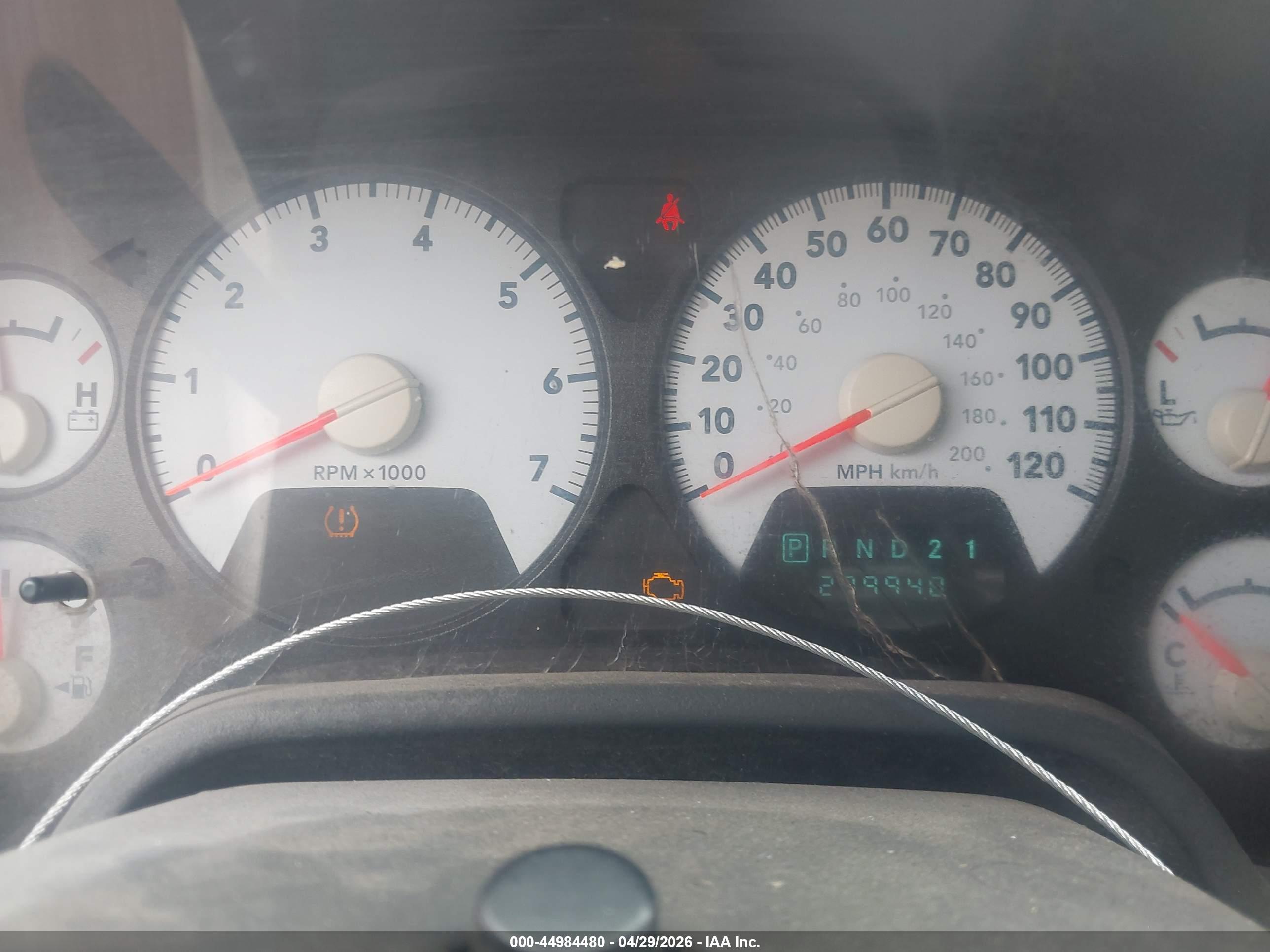 DODGE RAM image 7