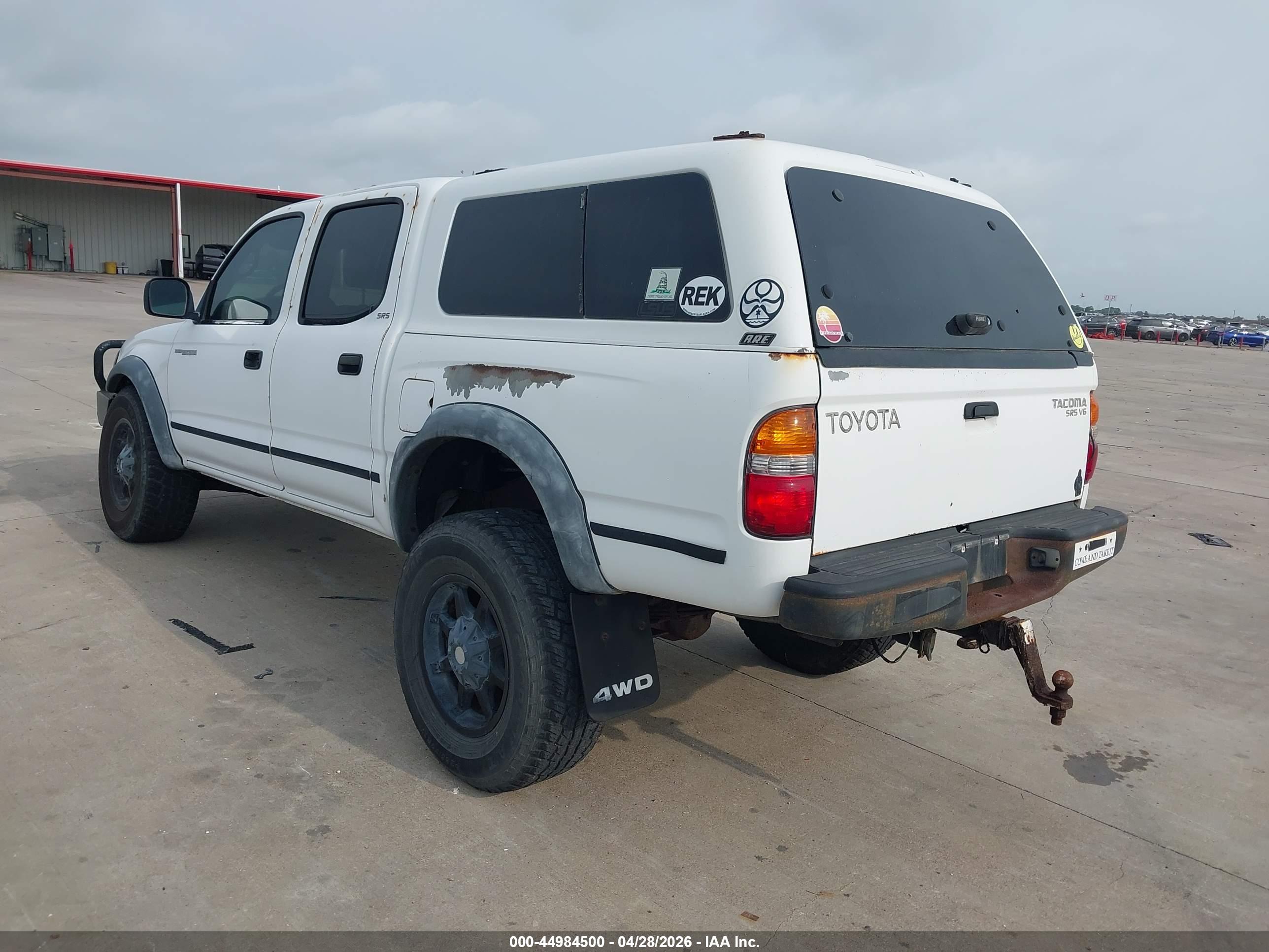 TOYOTA TACOMA image 3
