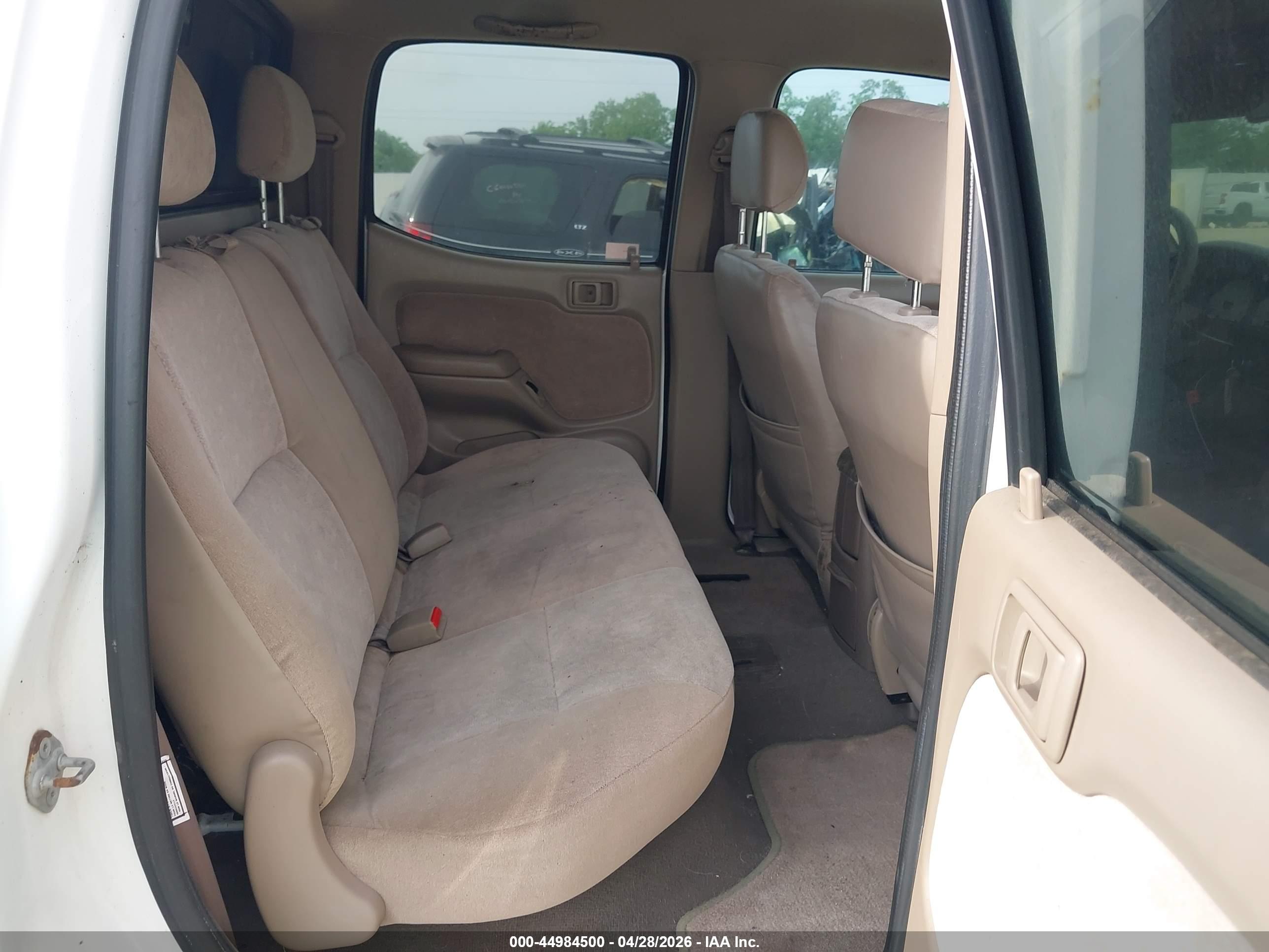 TOYOTA TACOMA image 8