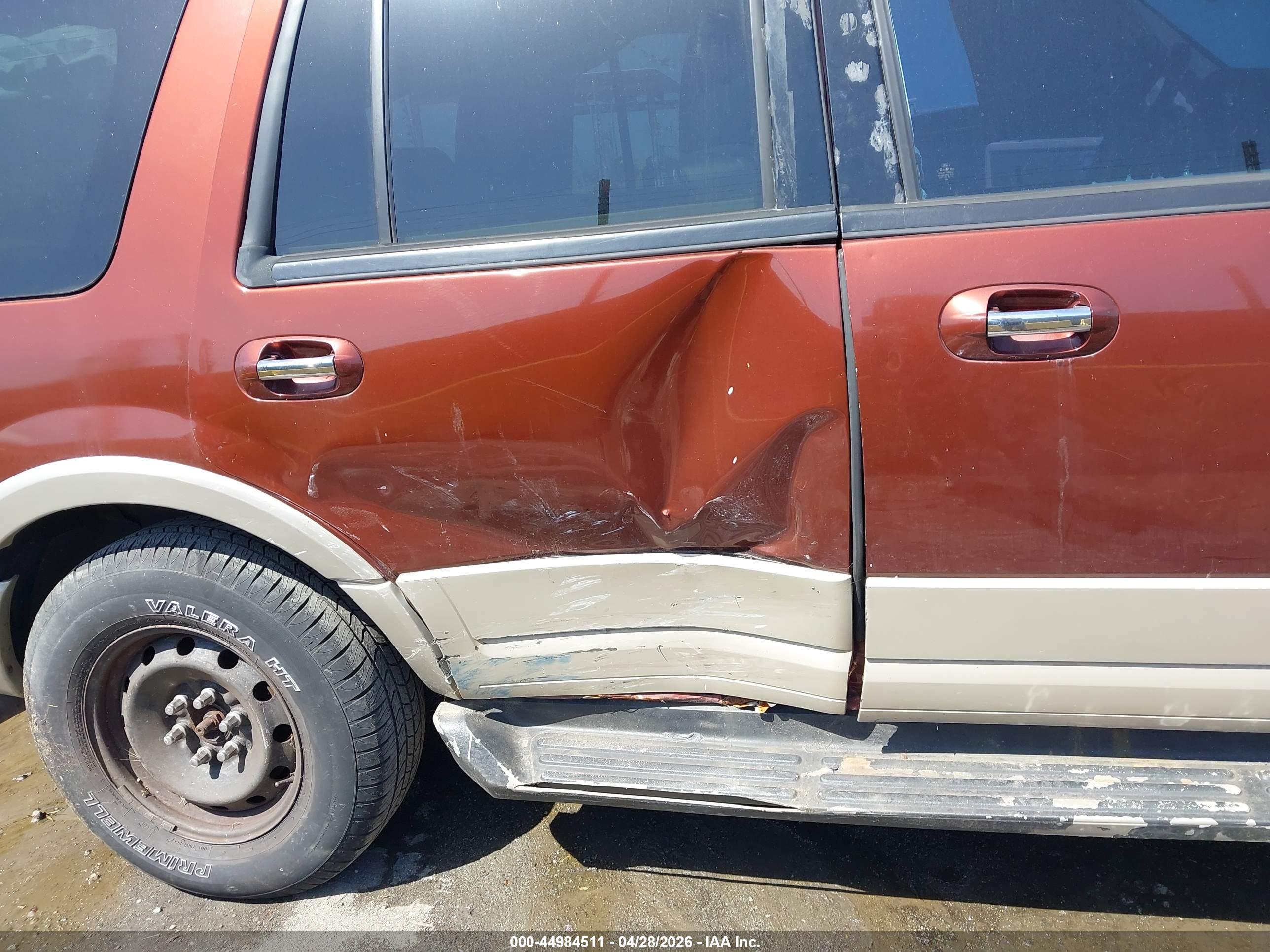 FORD EXPEDITION image 6