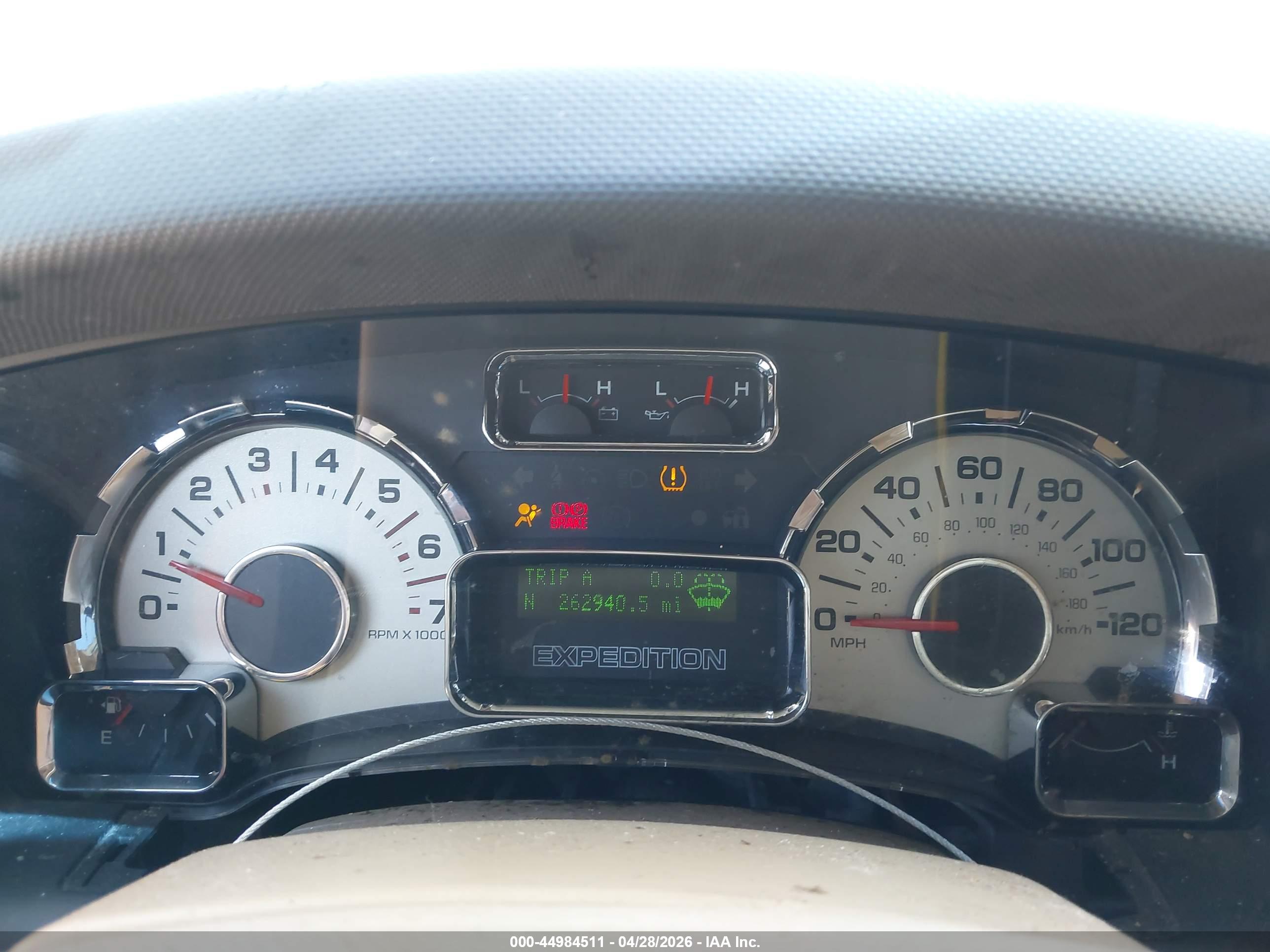 FORD EXPEDITION image 7