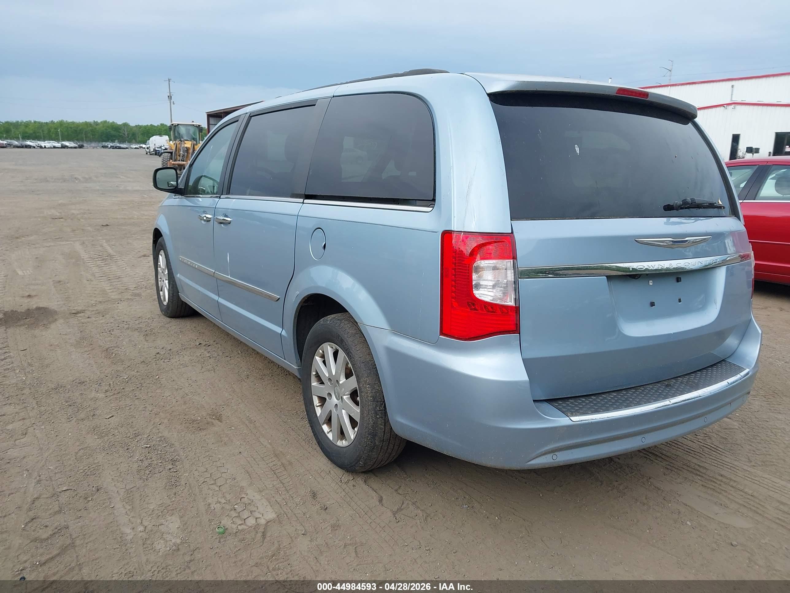 CHRYSLER TOWN image 3