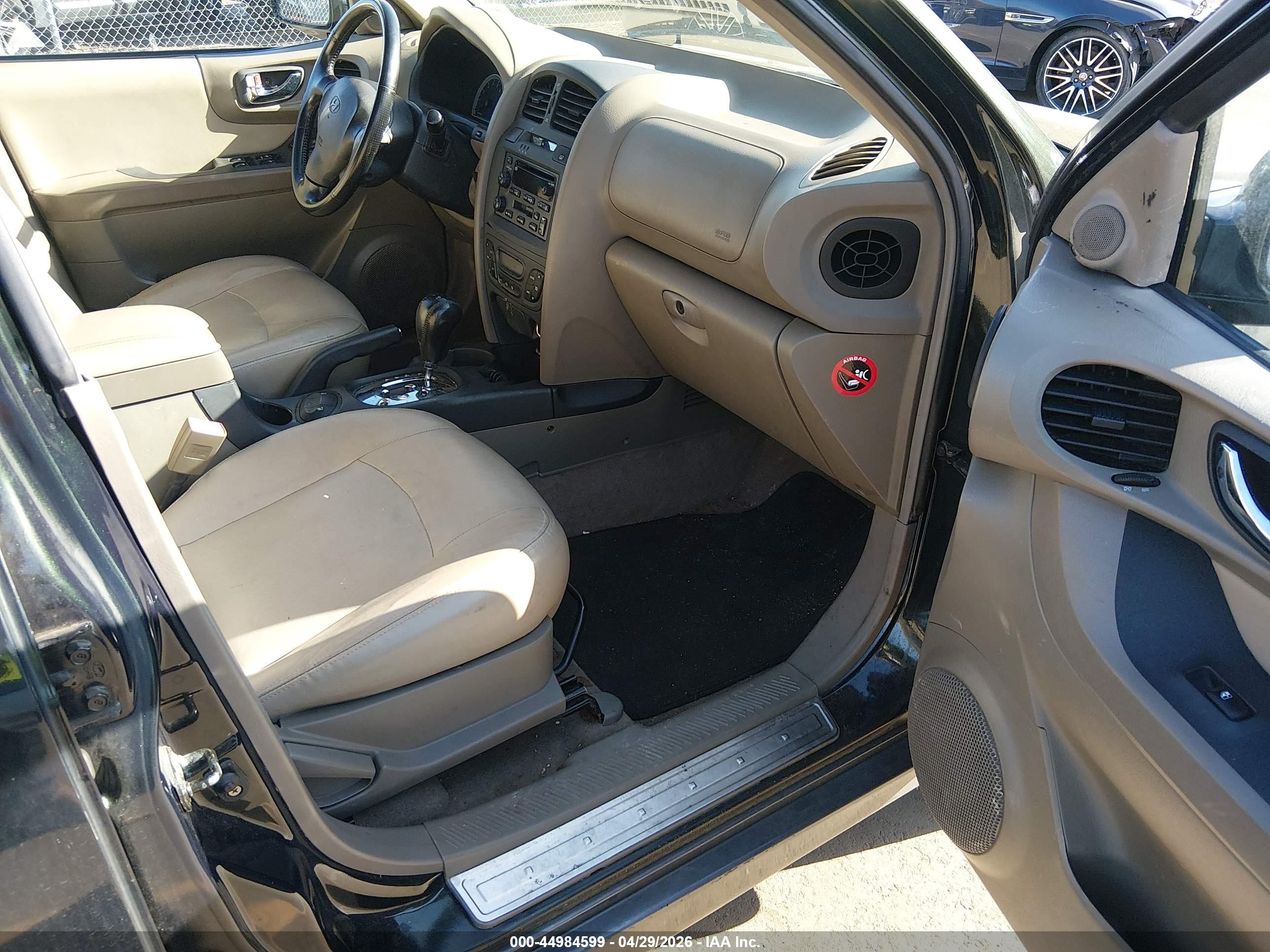 HYUNDAI SANTA image 5