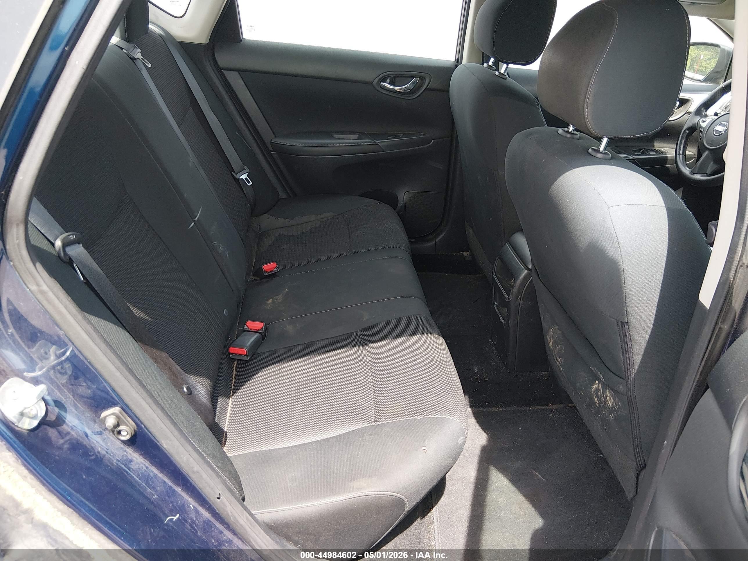 NISSAN SENTRA image 8