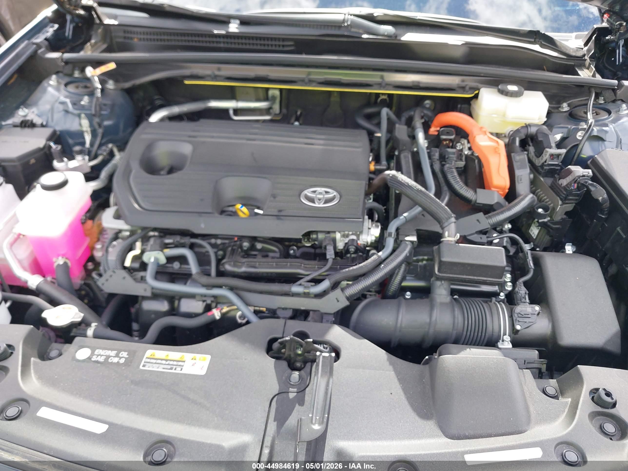 TOYOTA CROWN image 10