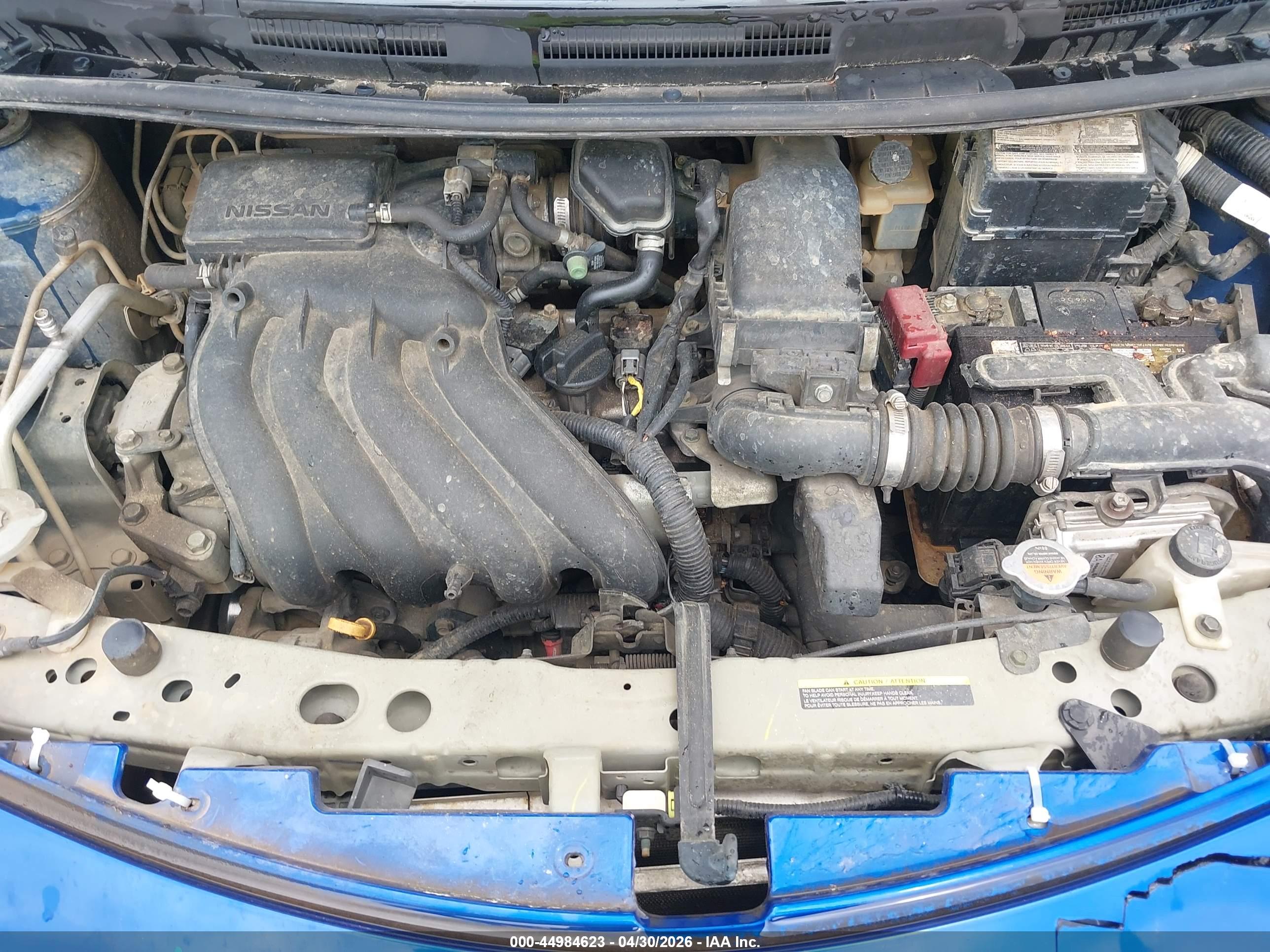 NISSAN VERSA image 10