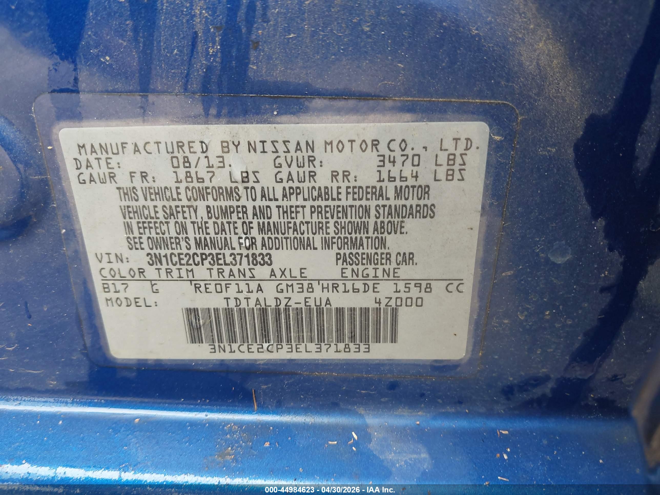 NISSAN VERSA image 9