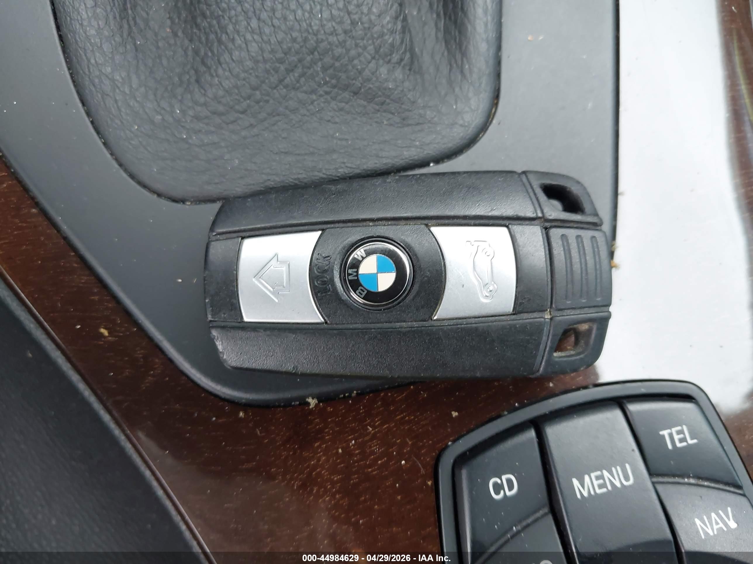 BMW 335I image 11