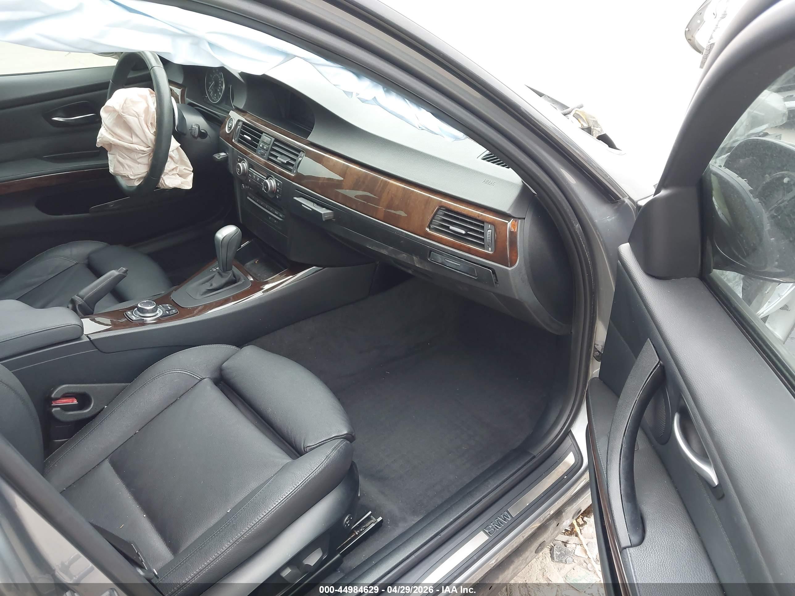 BMW 335I image 5