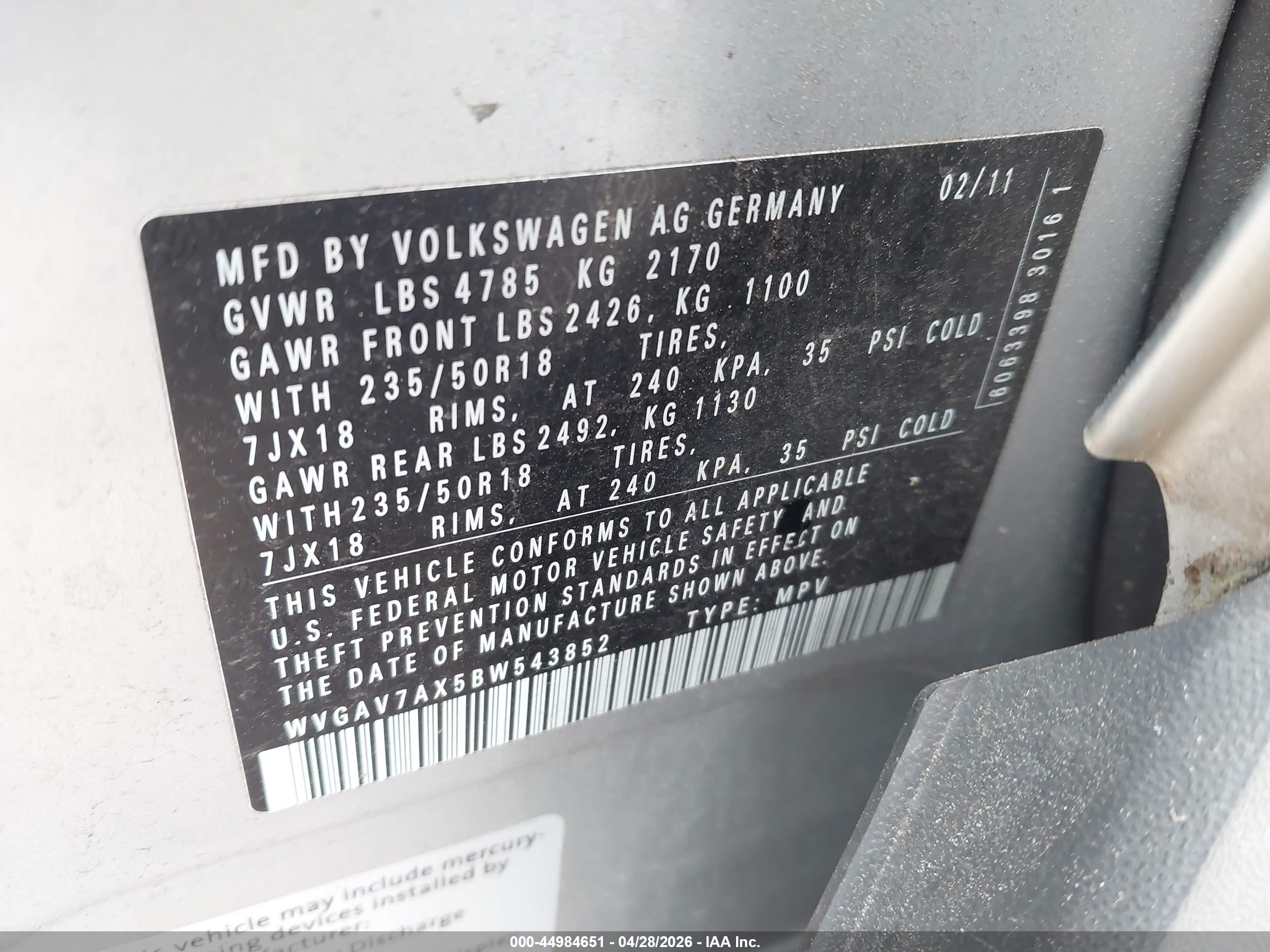 VOLKSWAGEN TIGUAN image 9