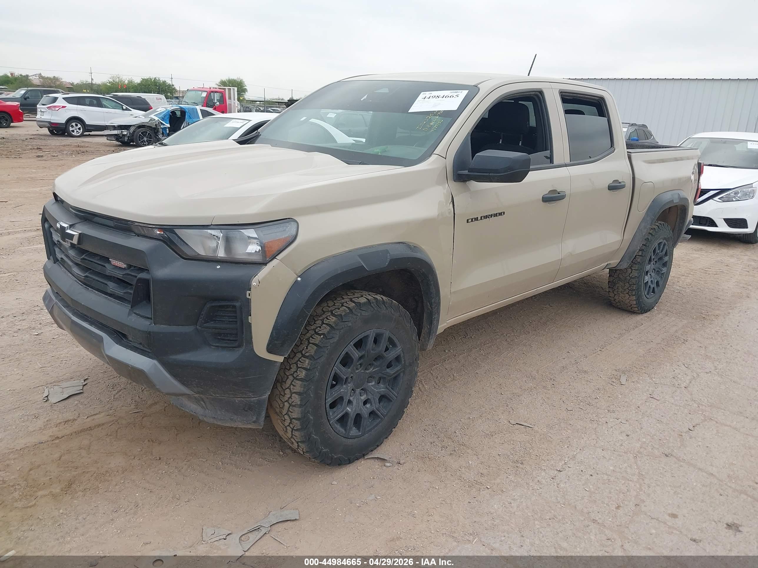 CHEVROLET COLORADO image 2