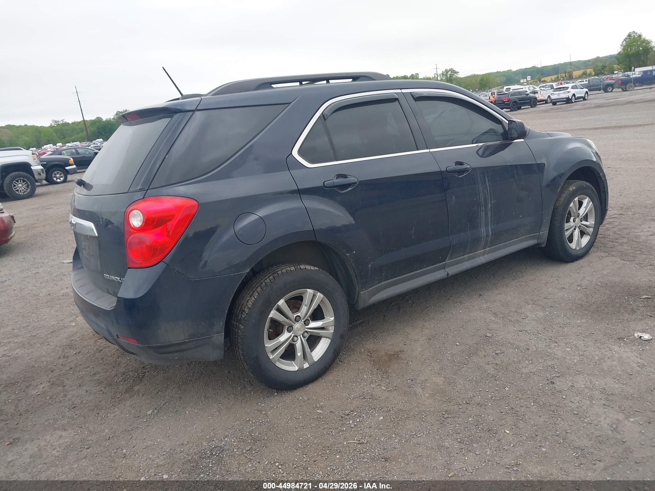 CHEVROLET EQUINOX image 4
