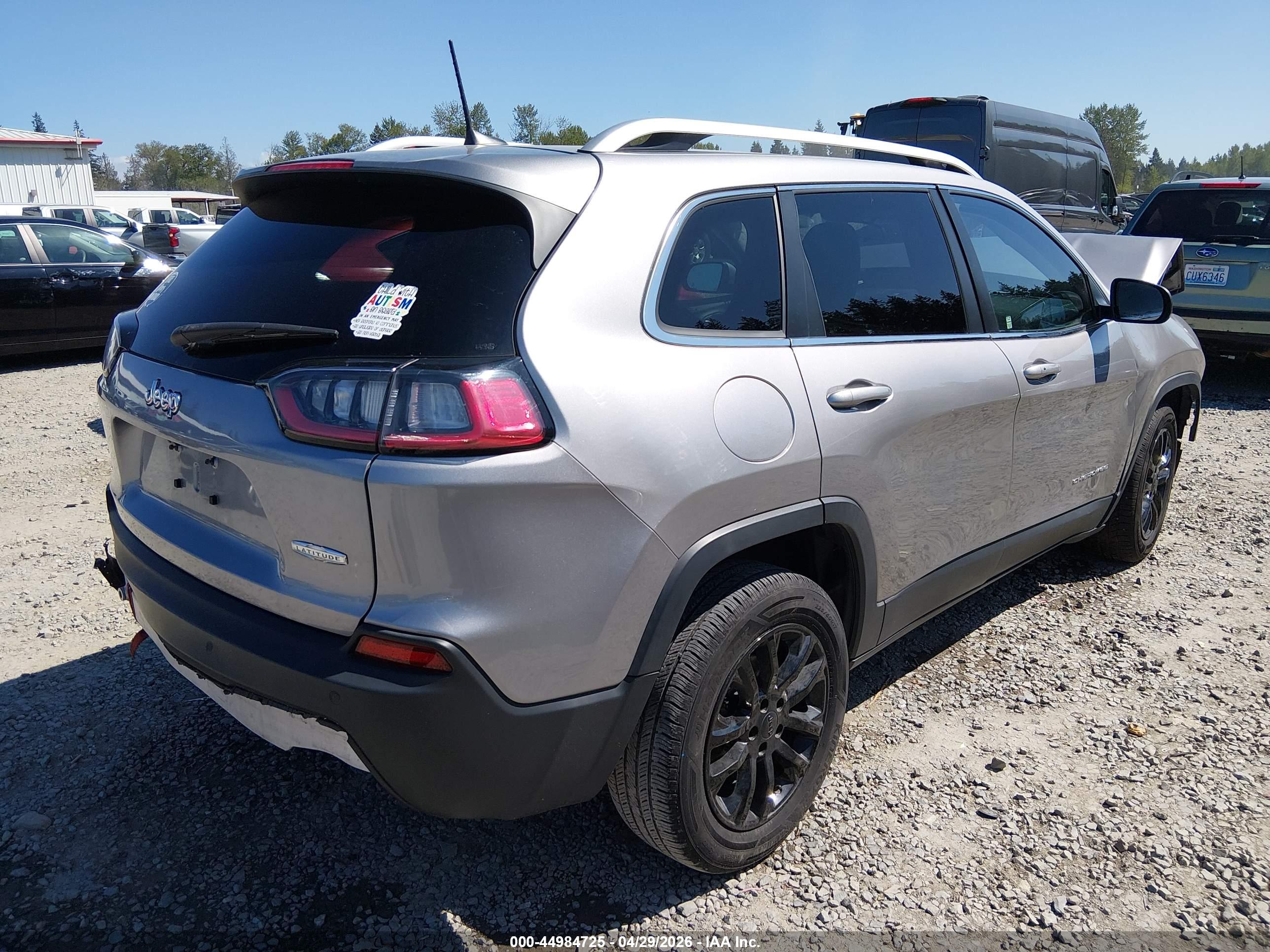 JEEP CHEROKEE image 4