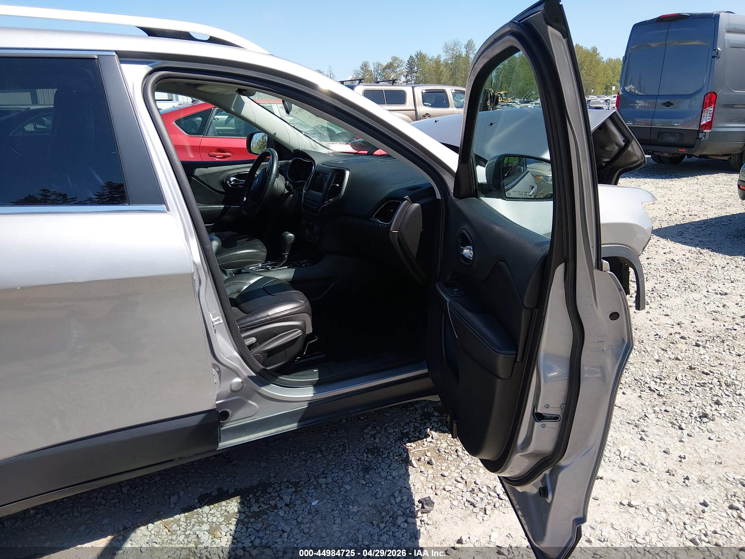 JEEP CHEROKEE image 5