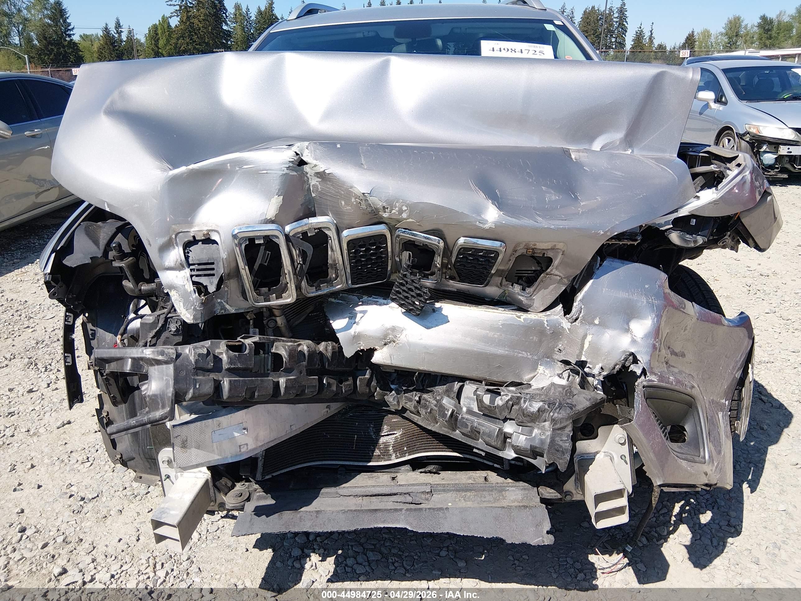 JEEP CHEROKEE image 6