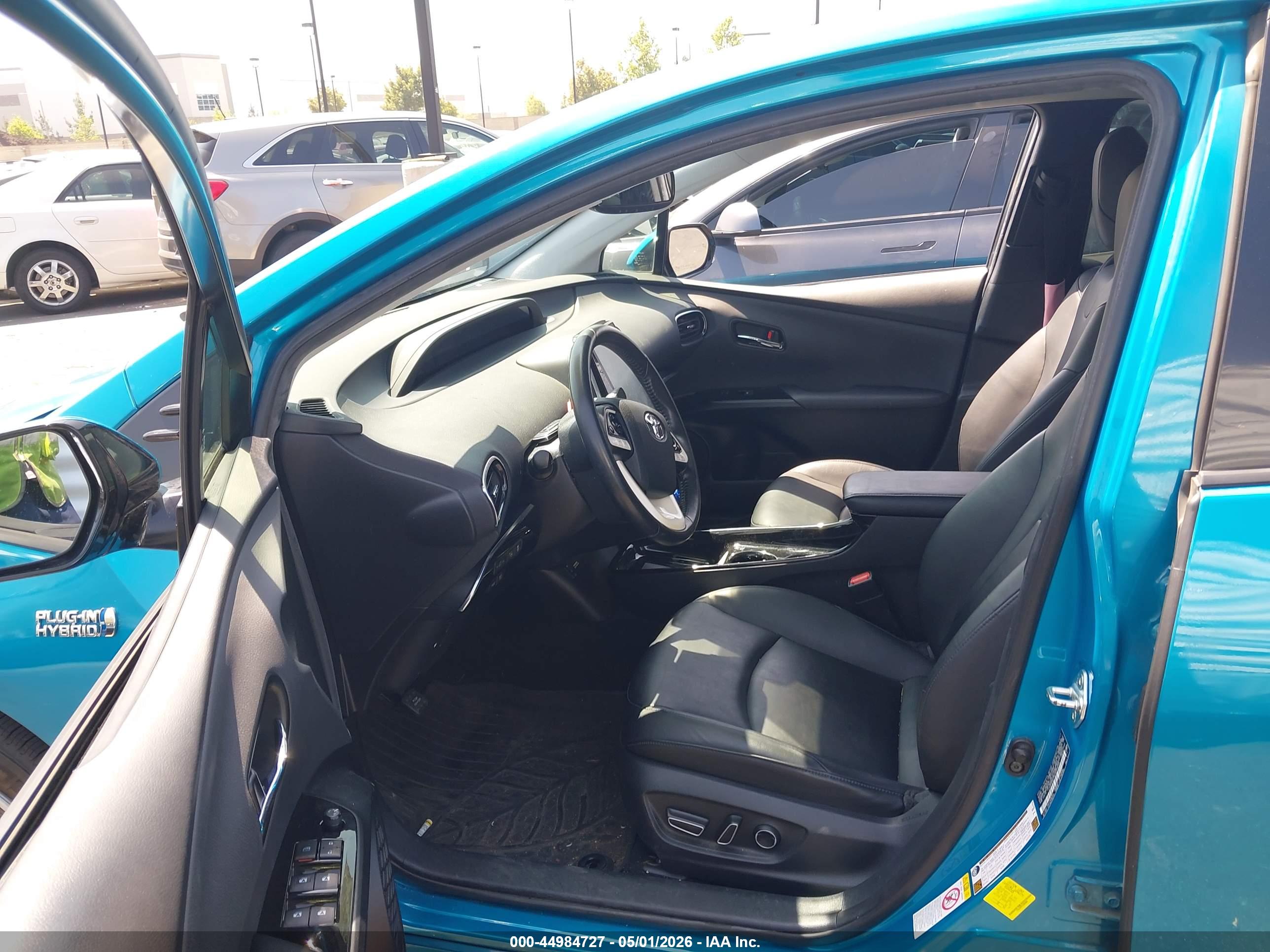 TOYOTA PRIUS image 5