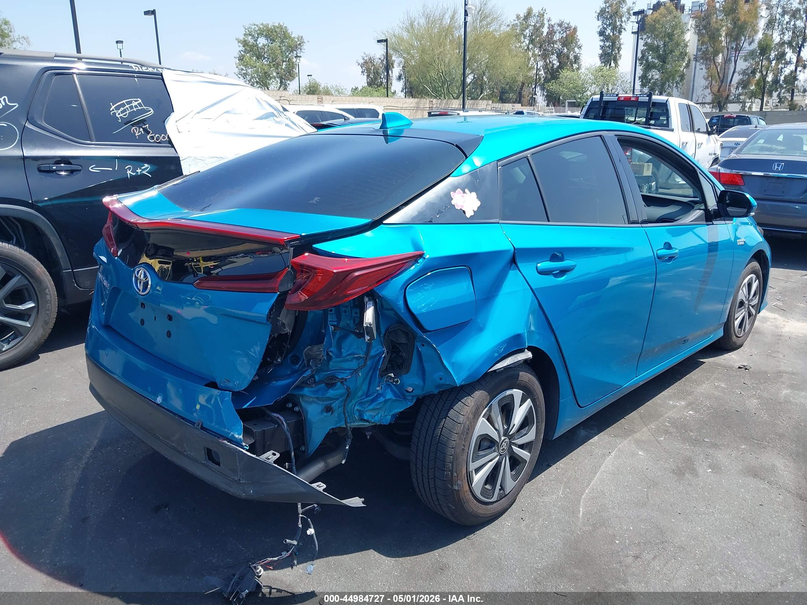 TOYOTA PRIUS image 6