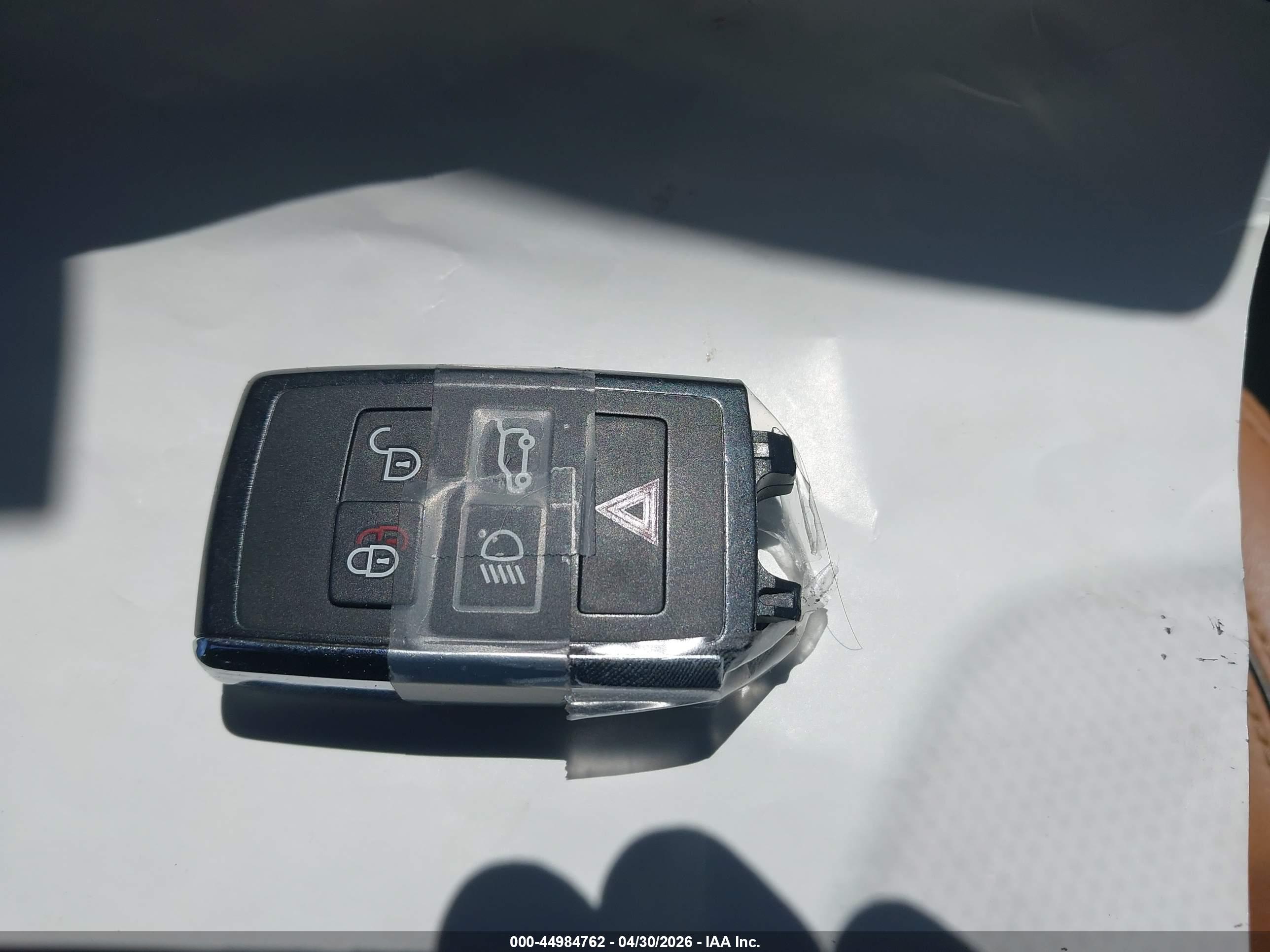 LAND ROVER image 11