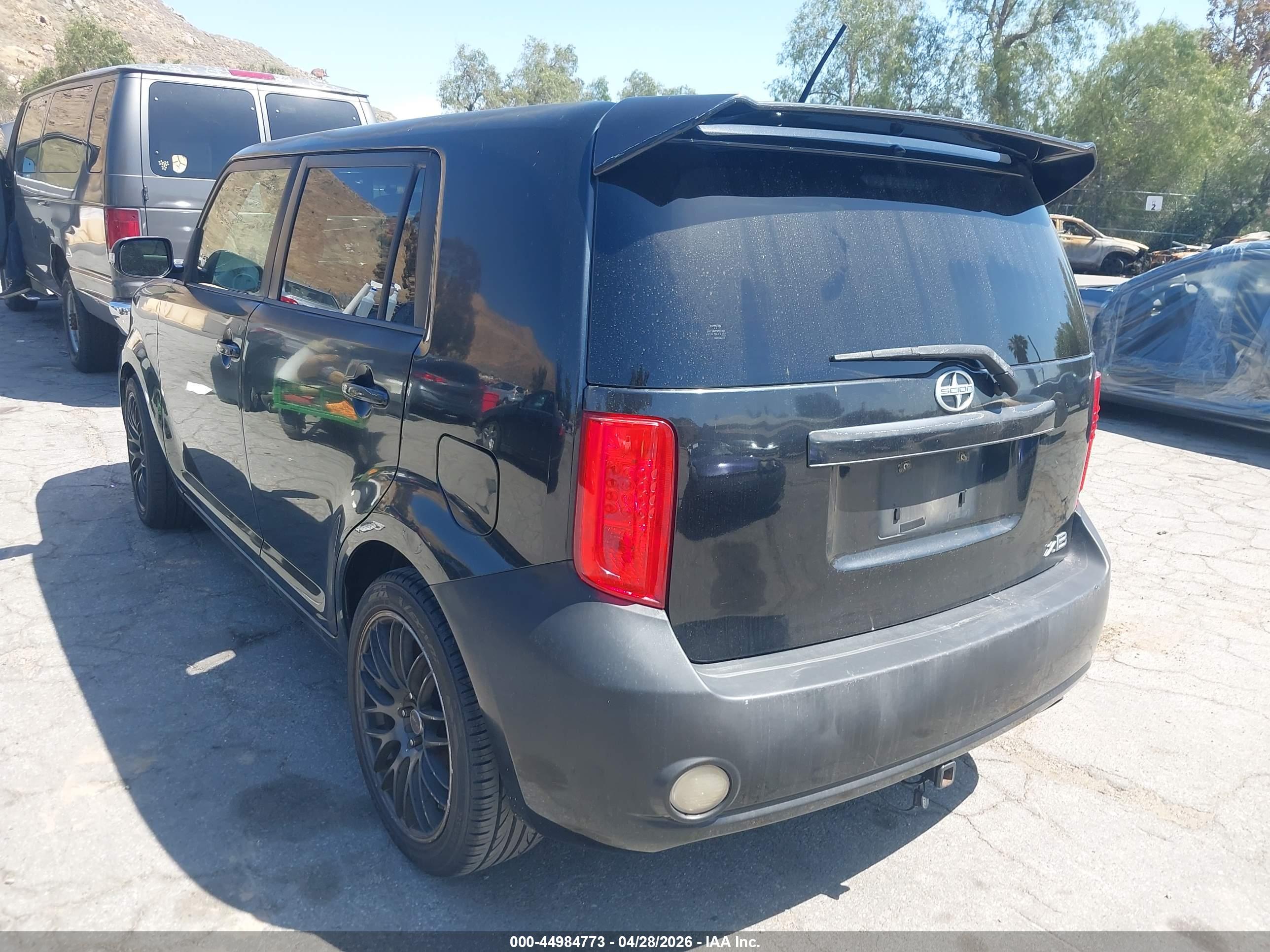 SCION XB image 3