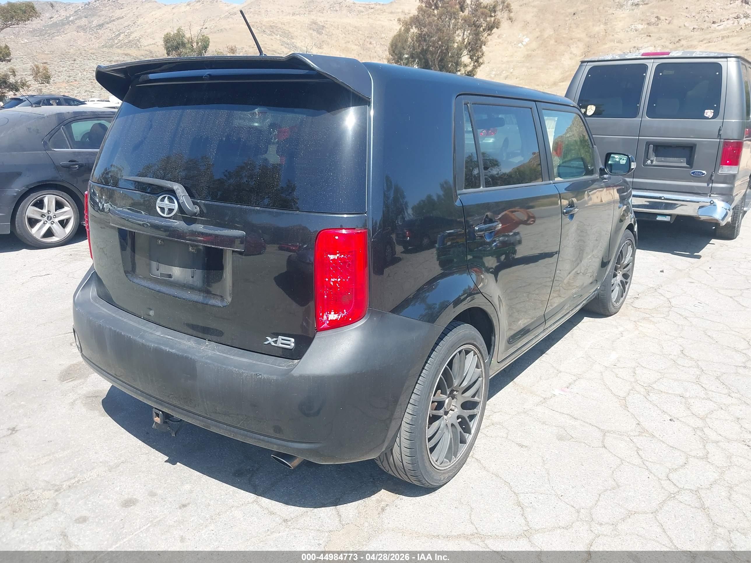 SCION XB image 4