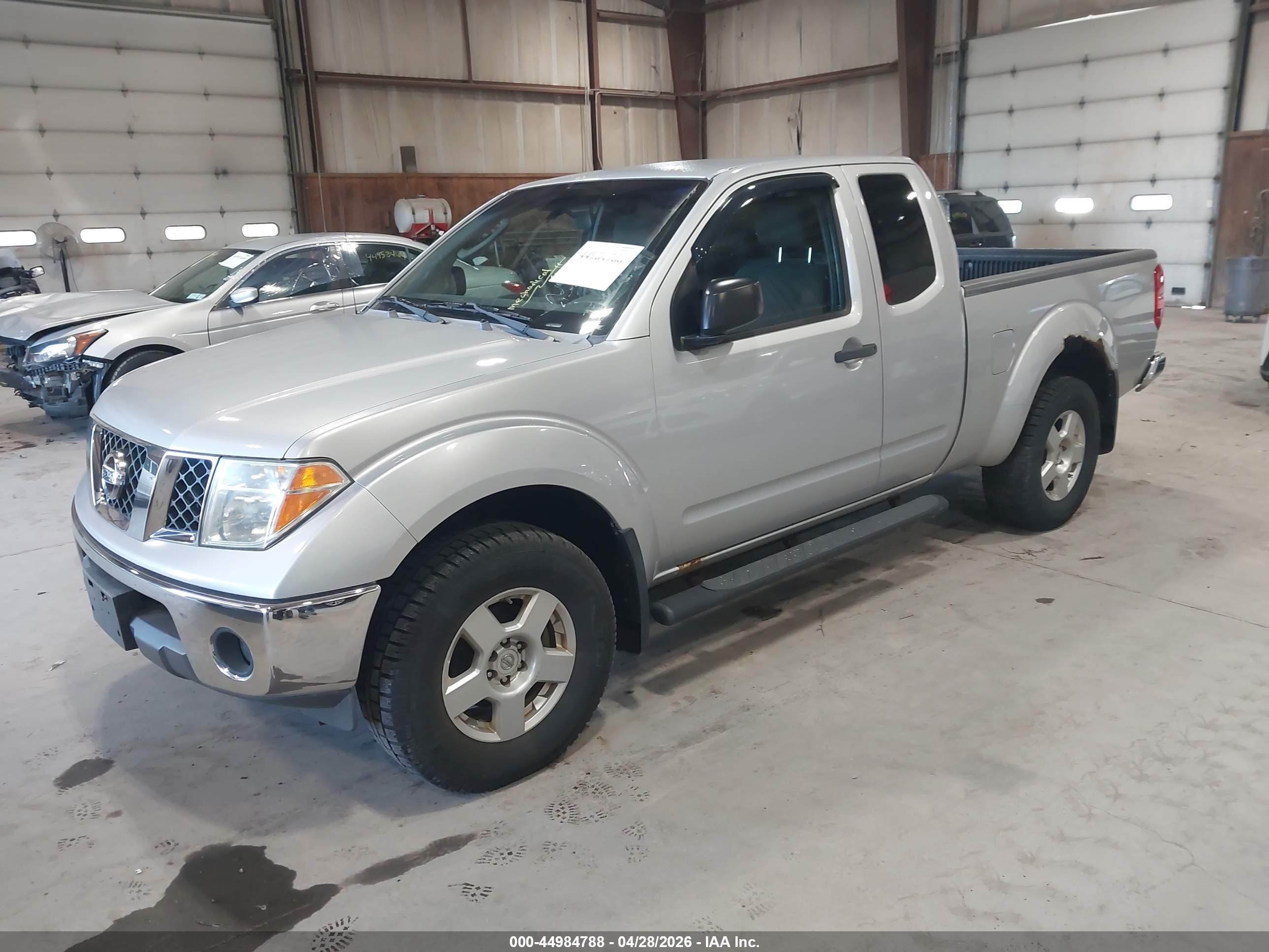 NISSAN FRONTIER image 2