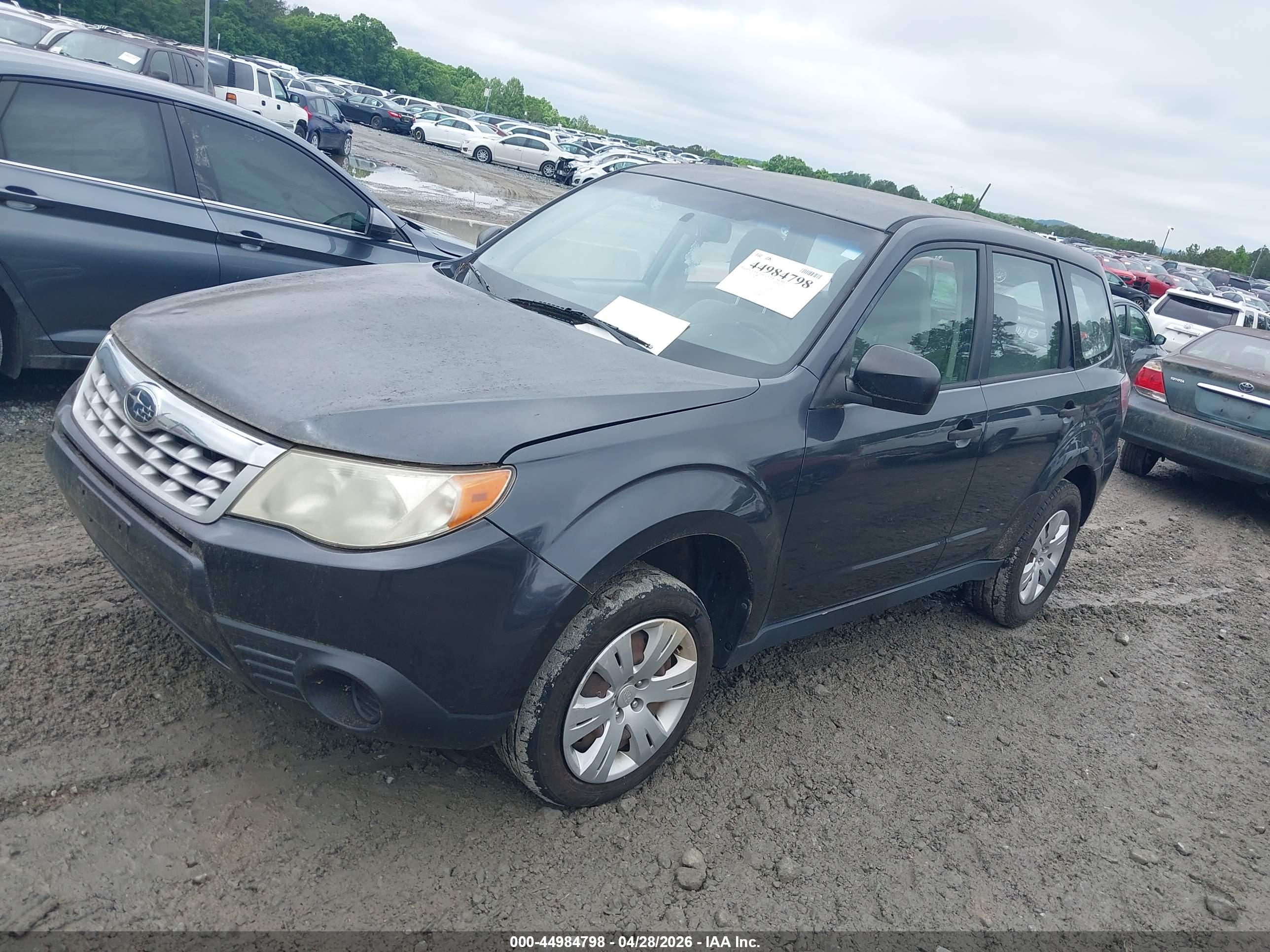 SUBARU FORESTER image 2