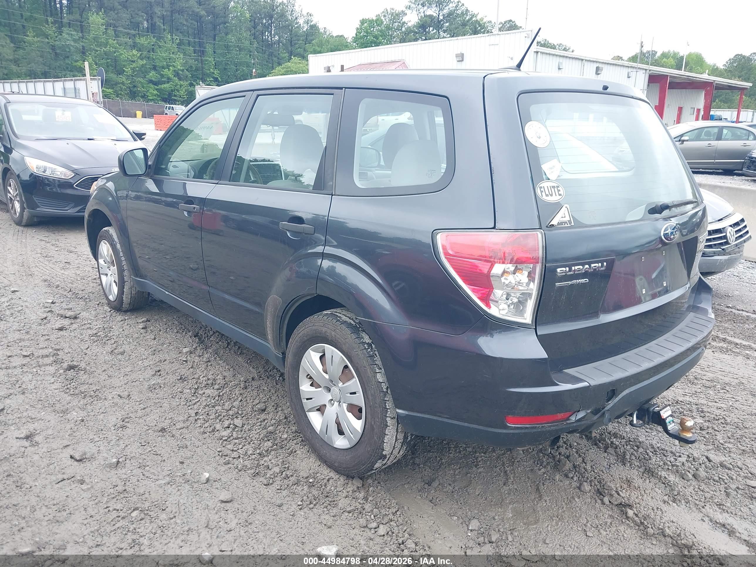 SUBARU FORESTER image 3