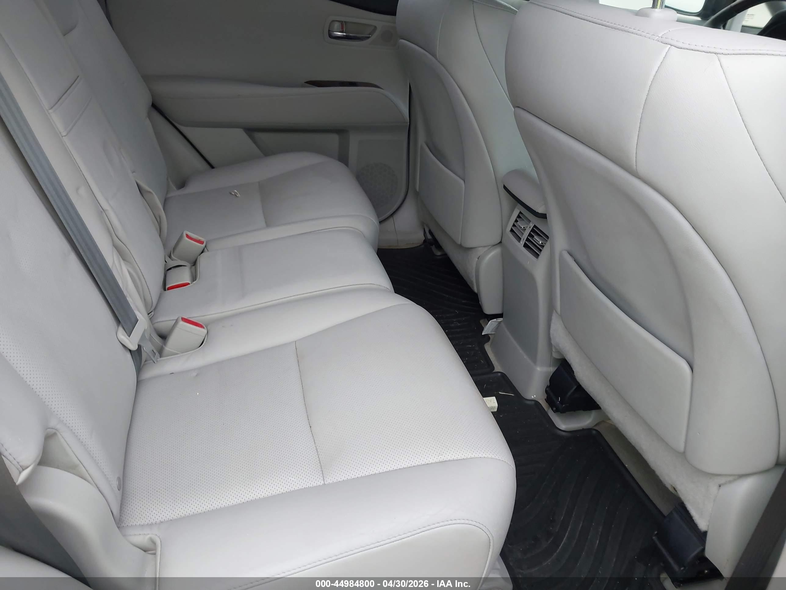 LEXUS RX image 8