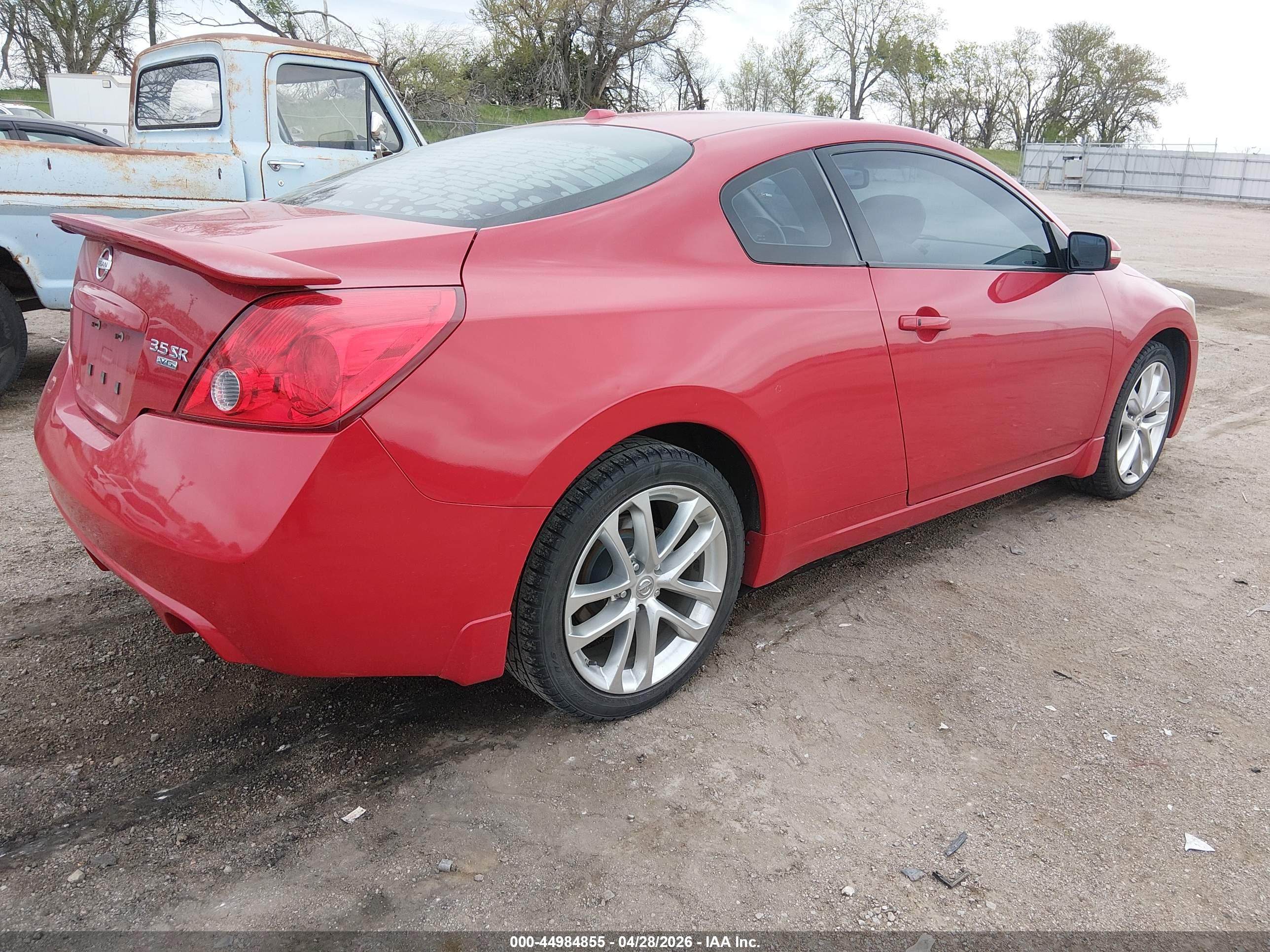NISSAN ALTIMA image 4