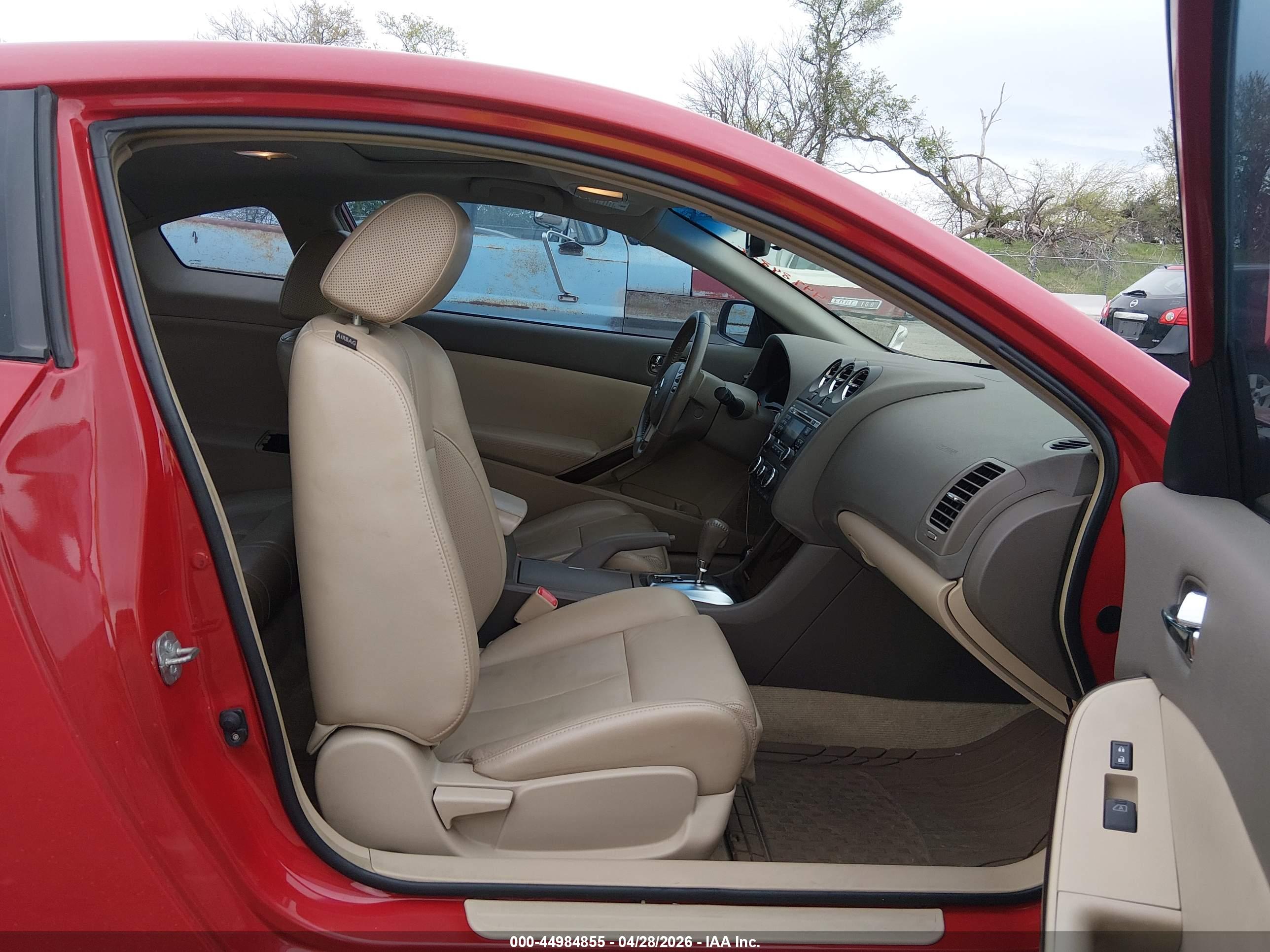 NISSAN ALTIMA image 5