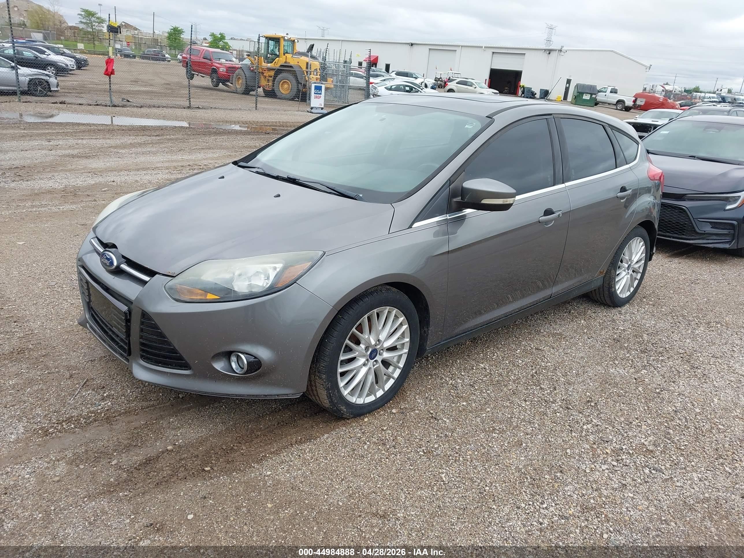 FORD FOCUS image 2