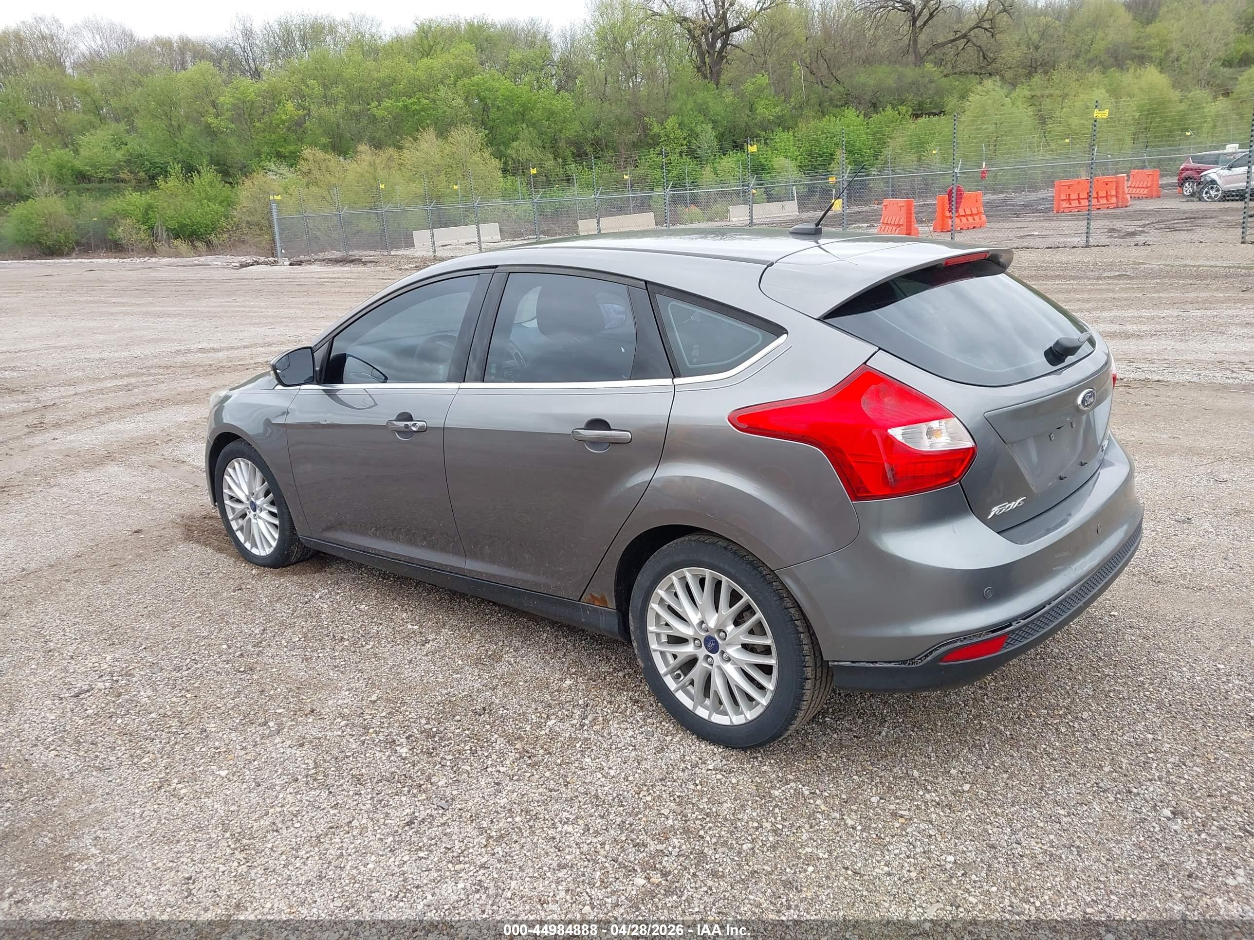 FORD FOCUS image 3