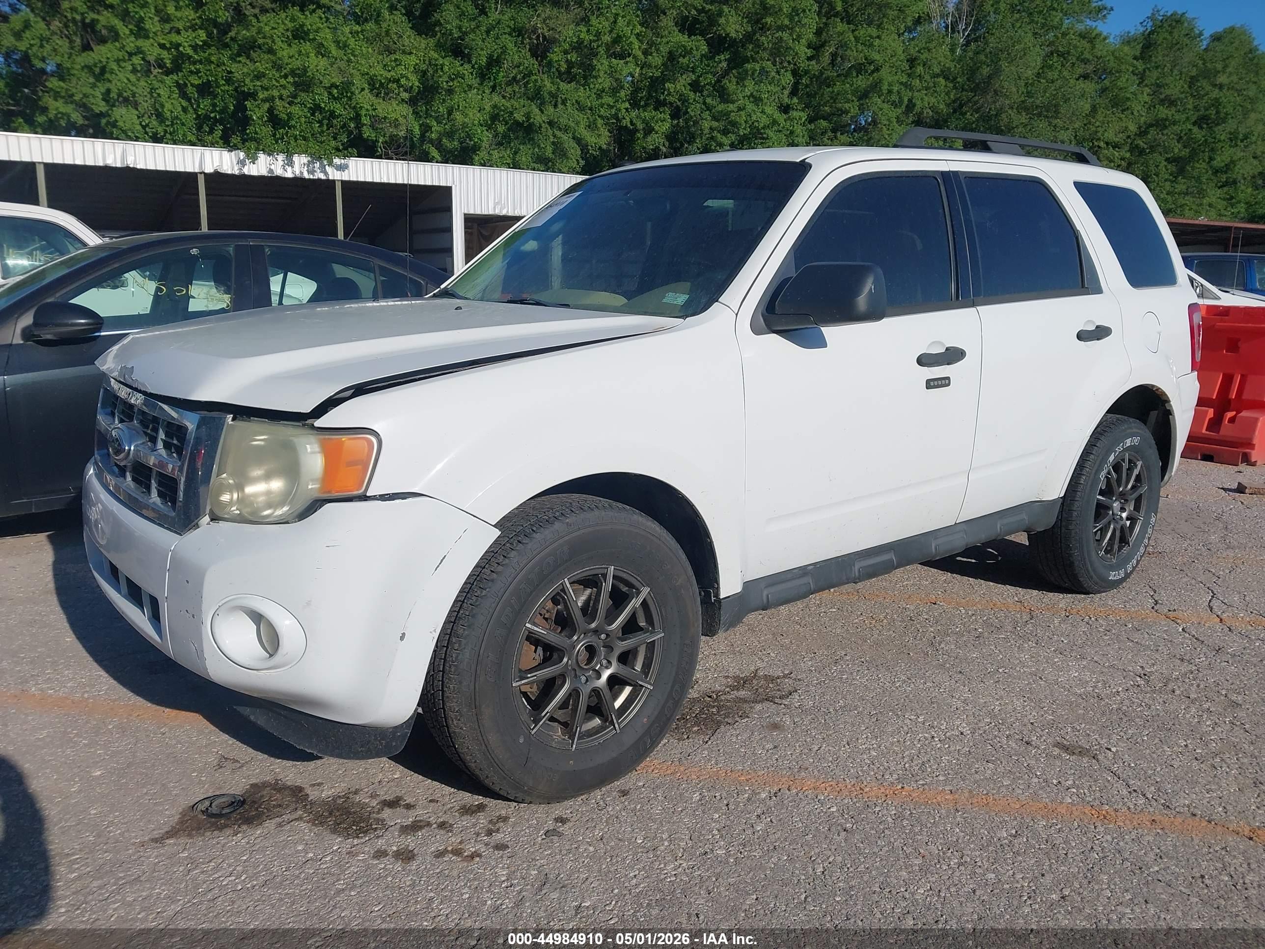FORD ESCAPE image 2