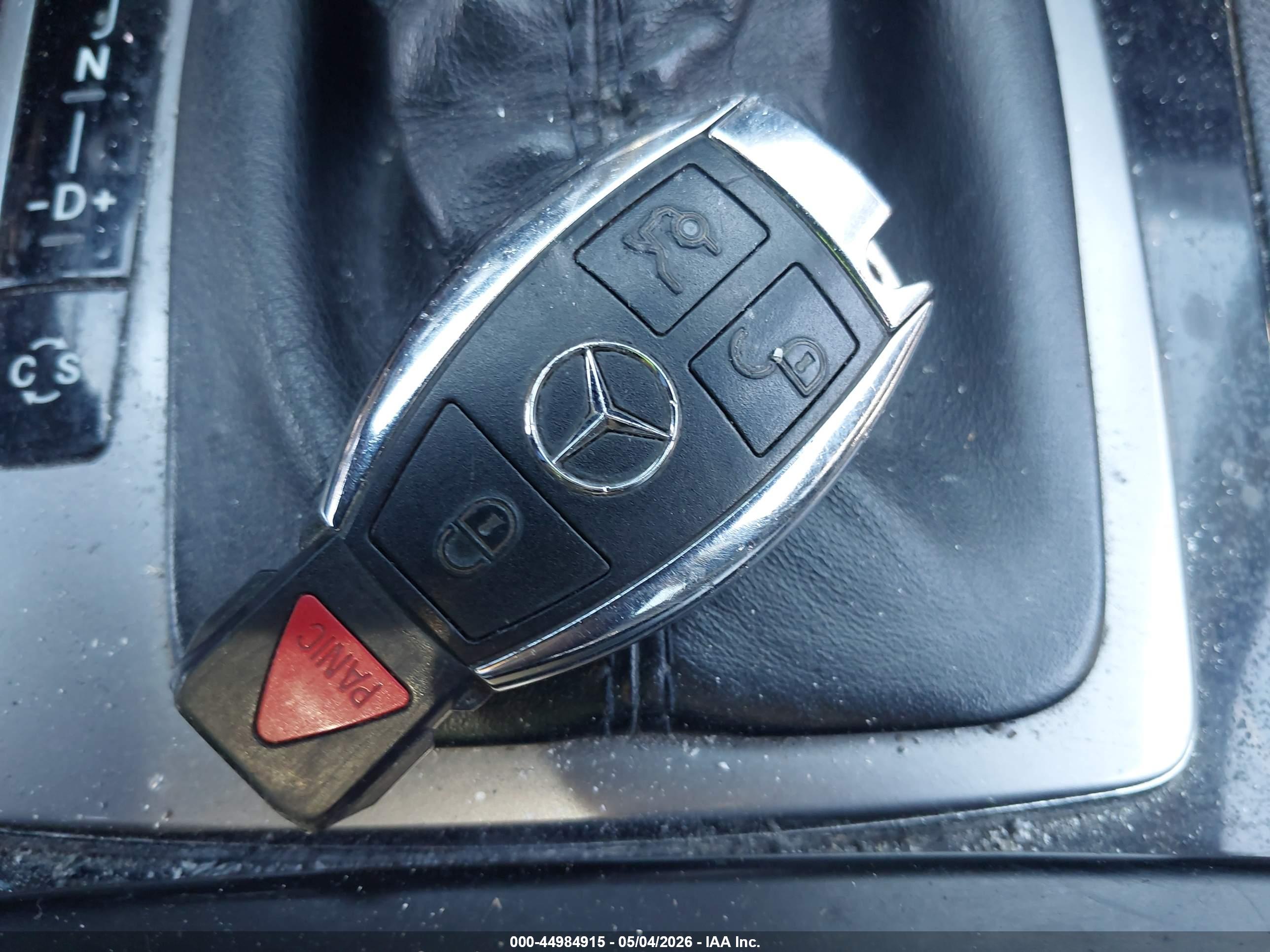 MERCEDES-BENZ GLK image 11