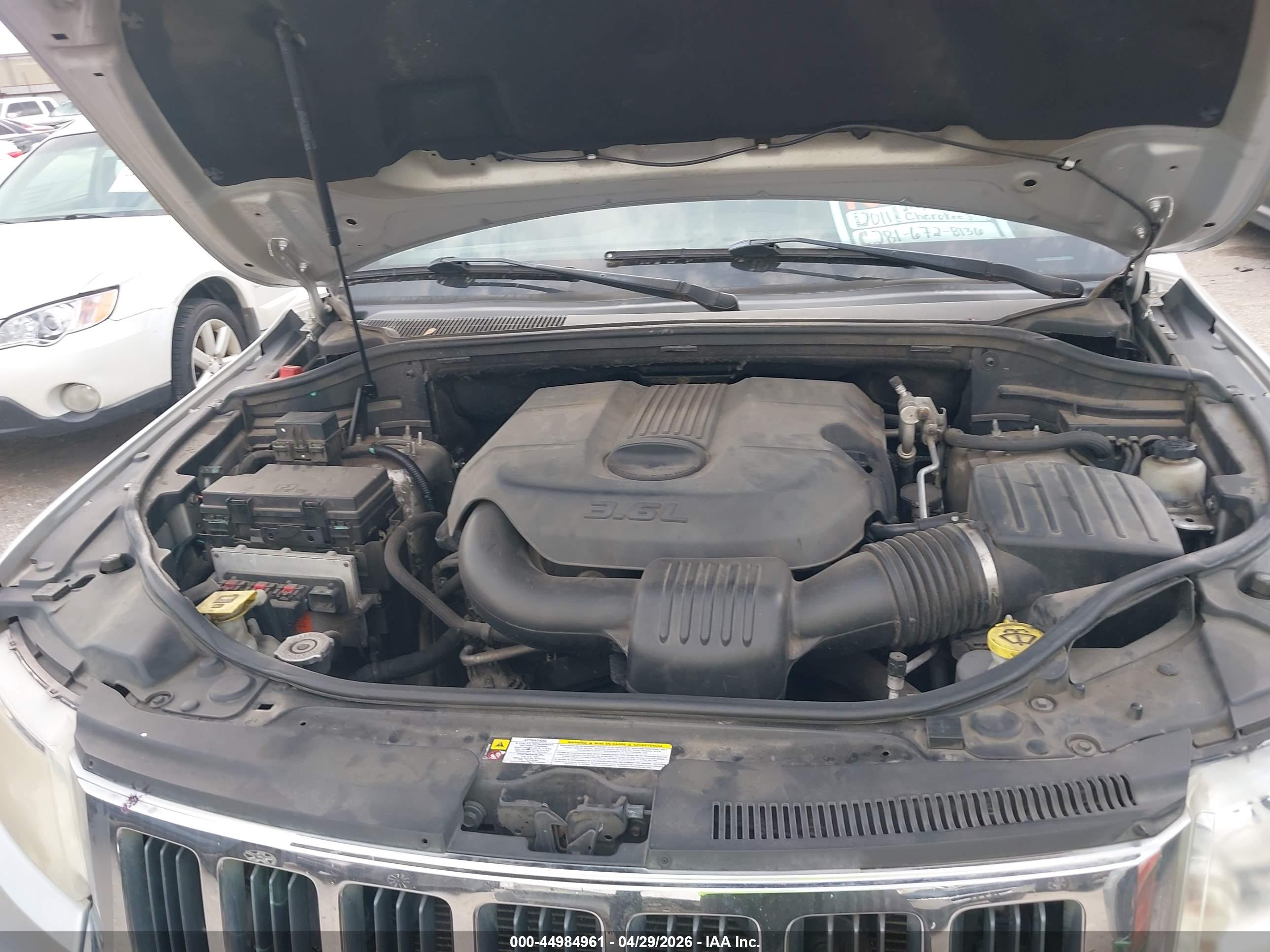 JEEP GRAND image 10