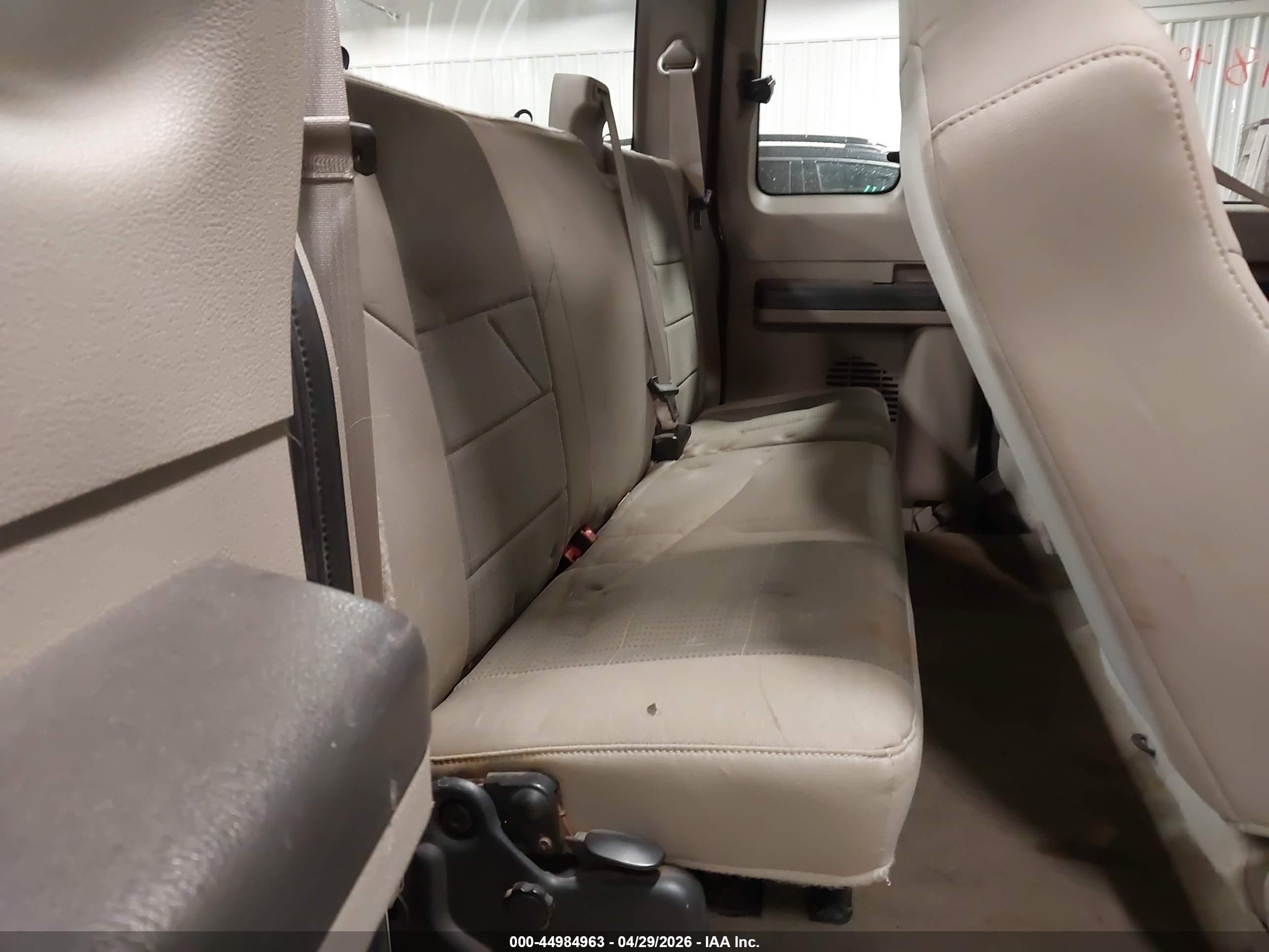 FORD F-250 image 8