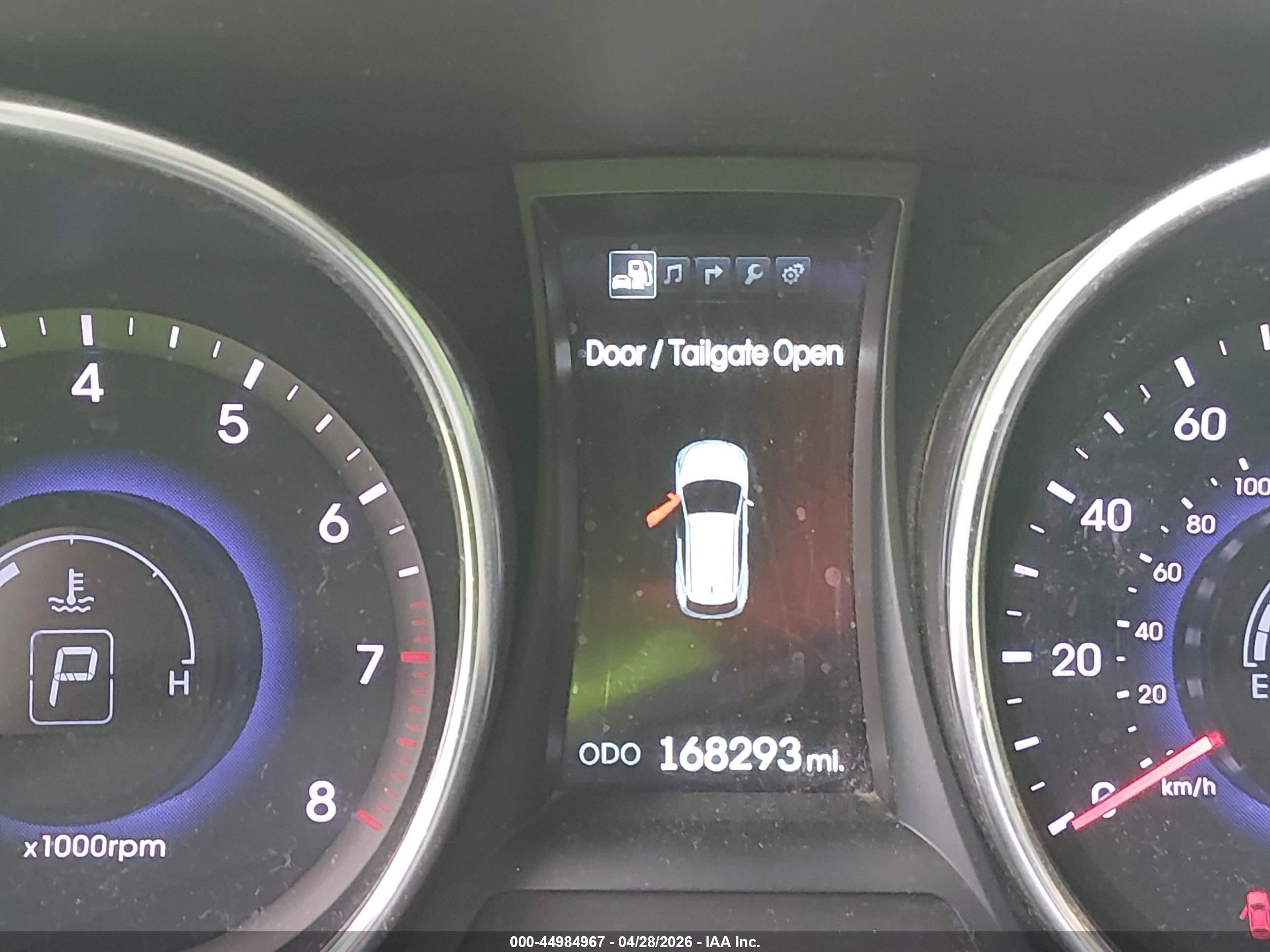 HYUNDAI SANTA image 7