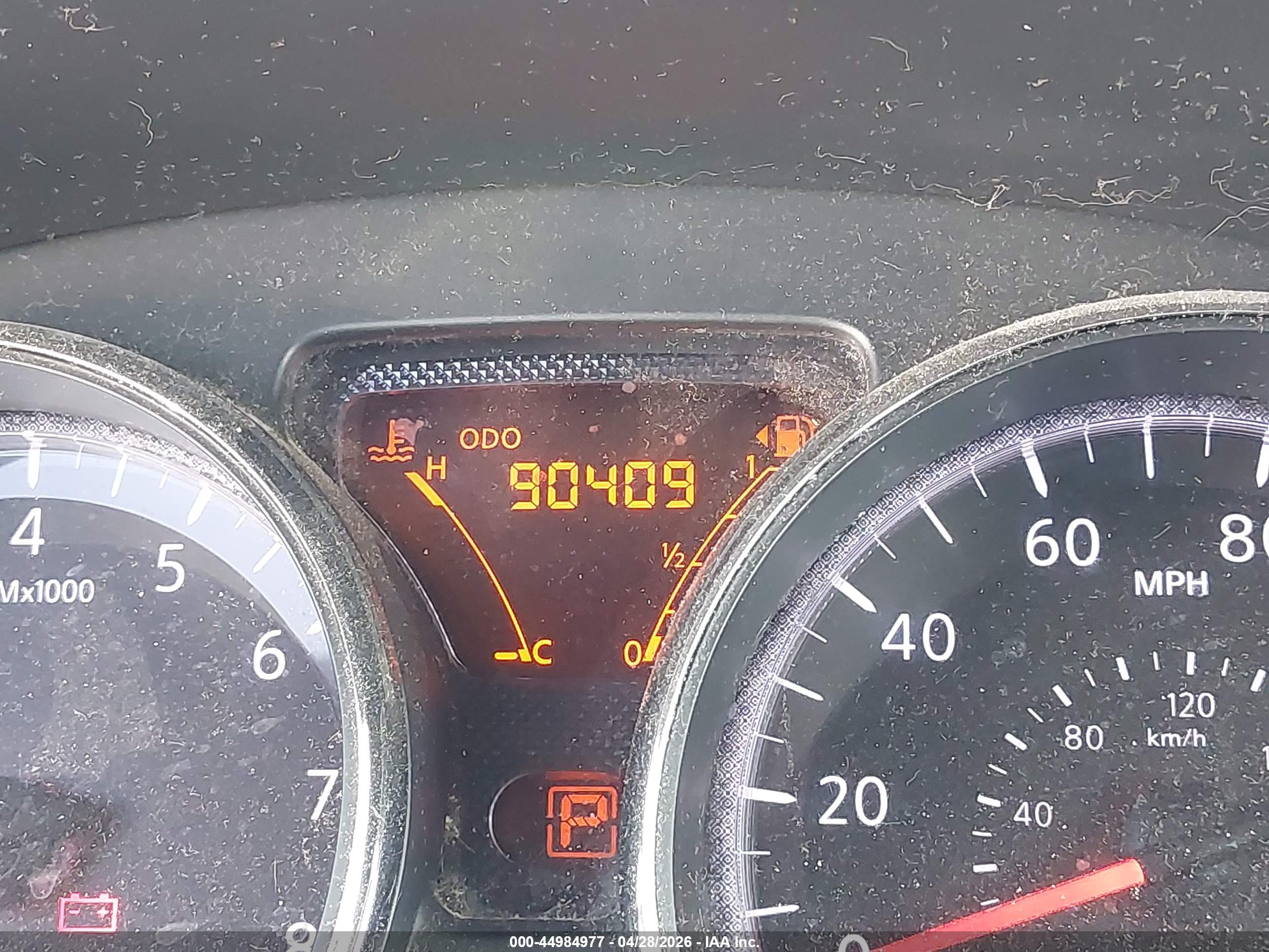 NISSAN VERSA image 7