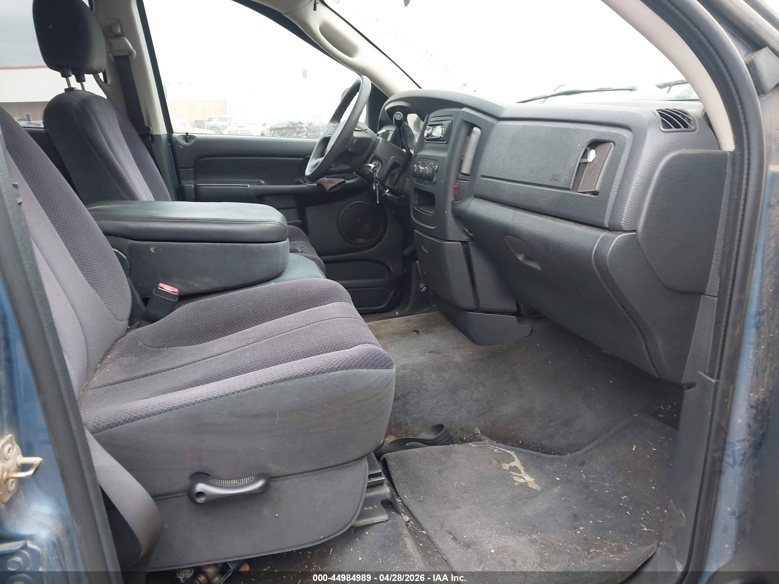 DODGE RAM image 5