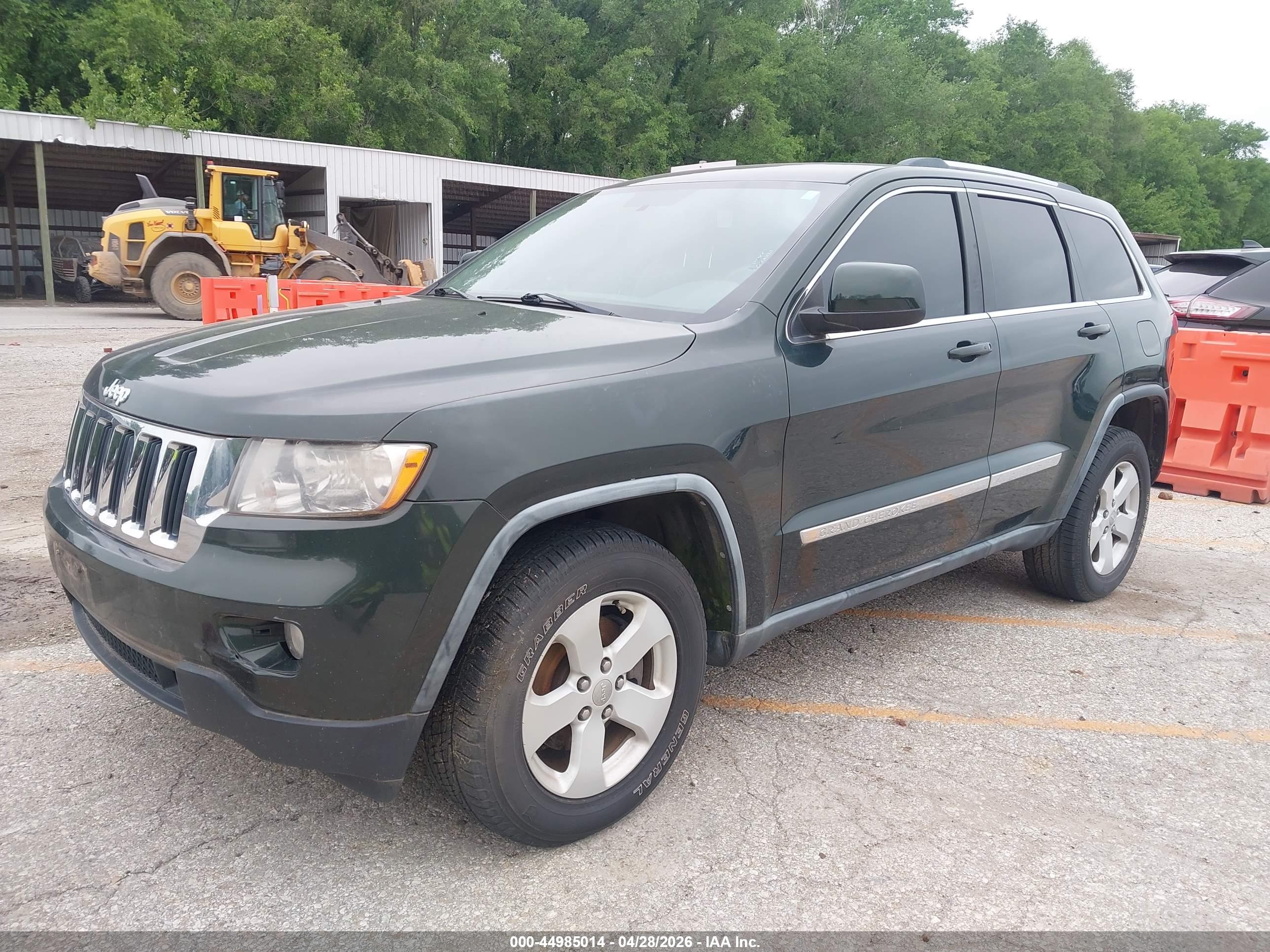 JEEP GRAND image 2