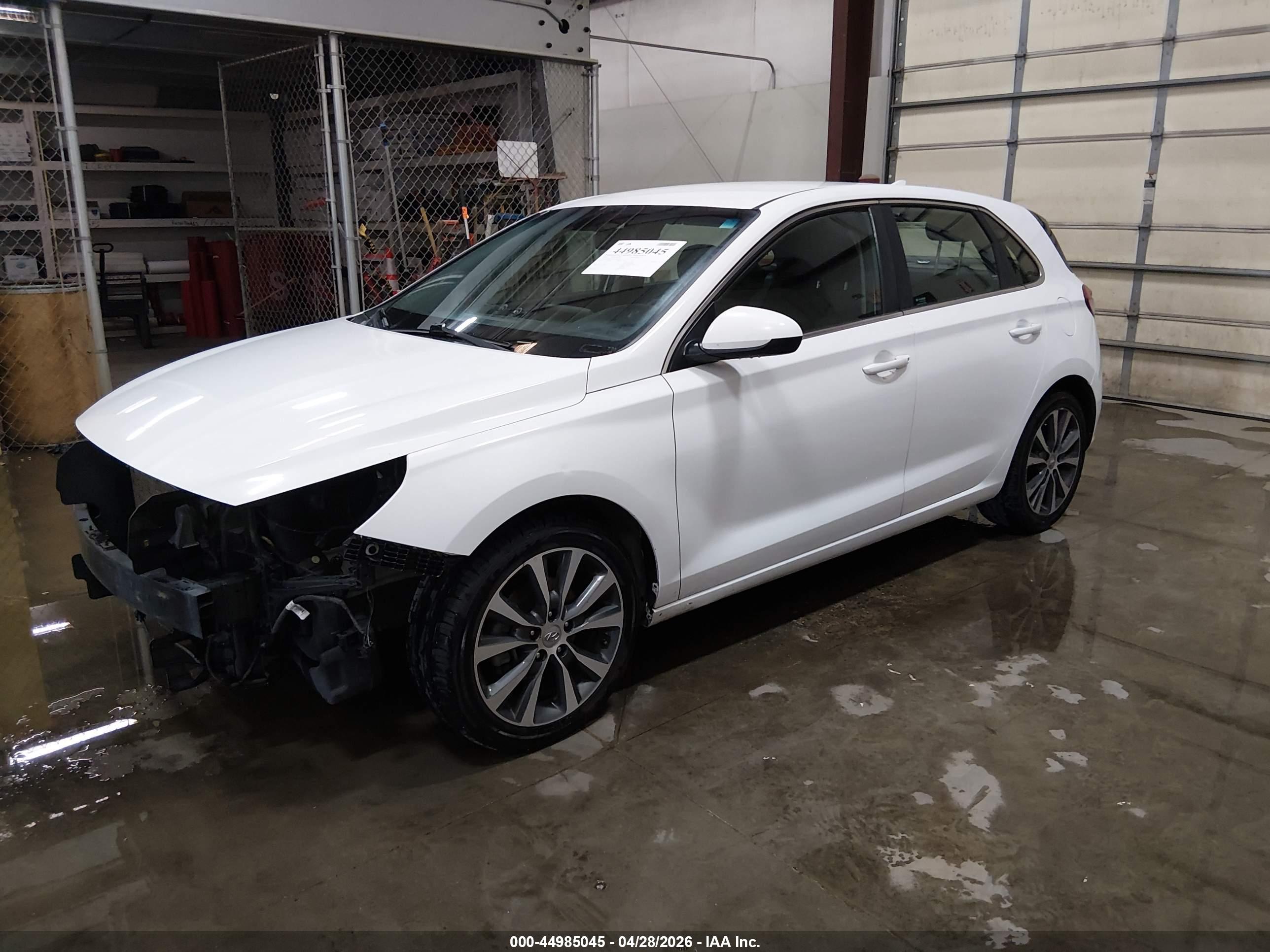 HYUNDAI ELANTRA image 2