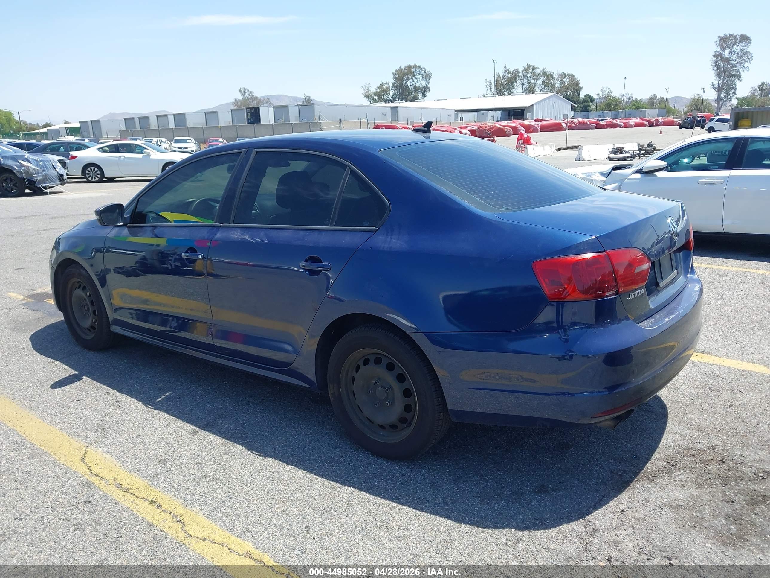 VOLKSWAGEN JETTA image 3