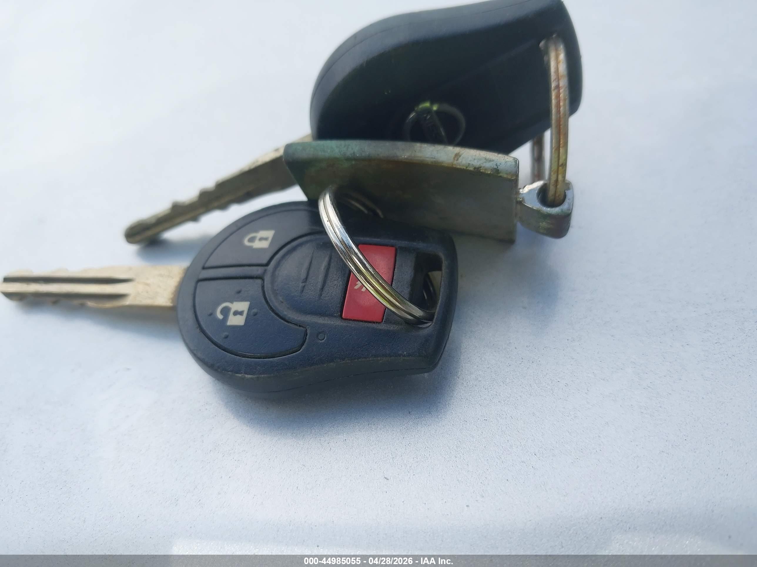 NISSAN VERSA image 11