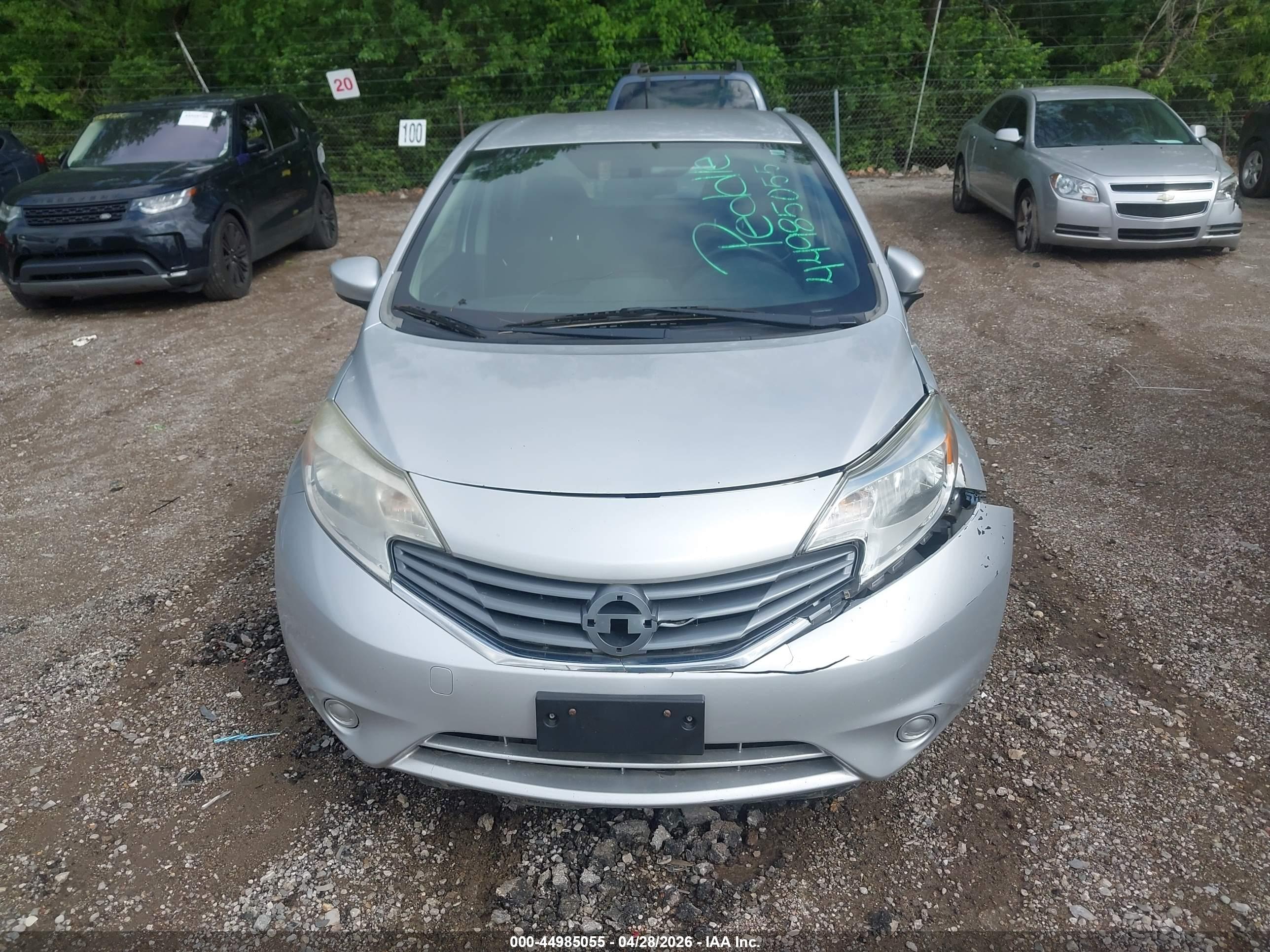 NISSAN VERSA image 6
