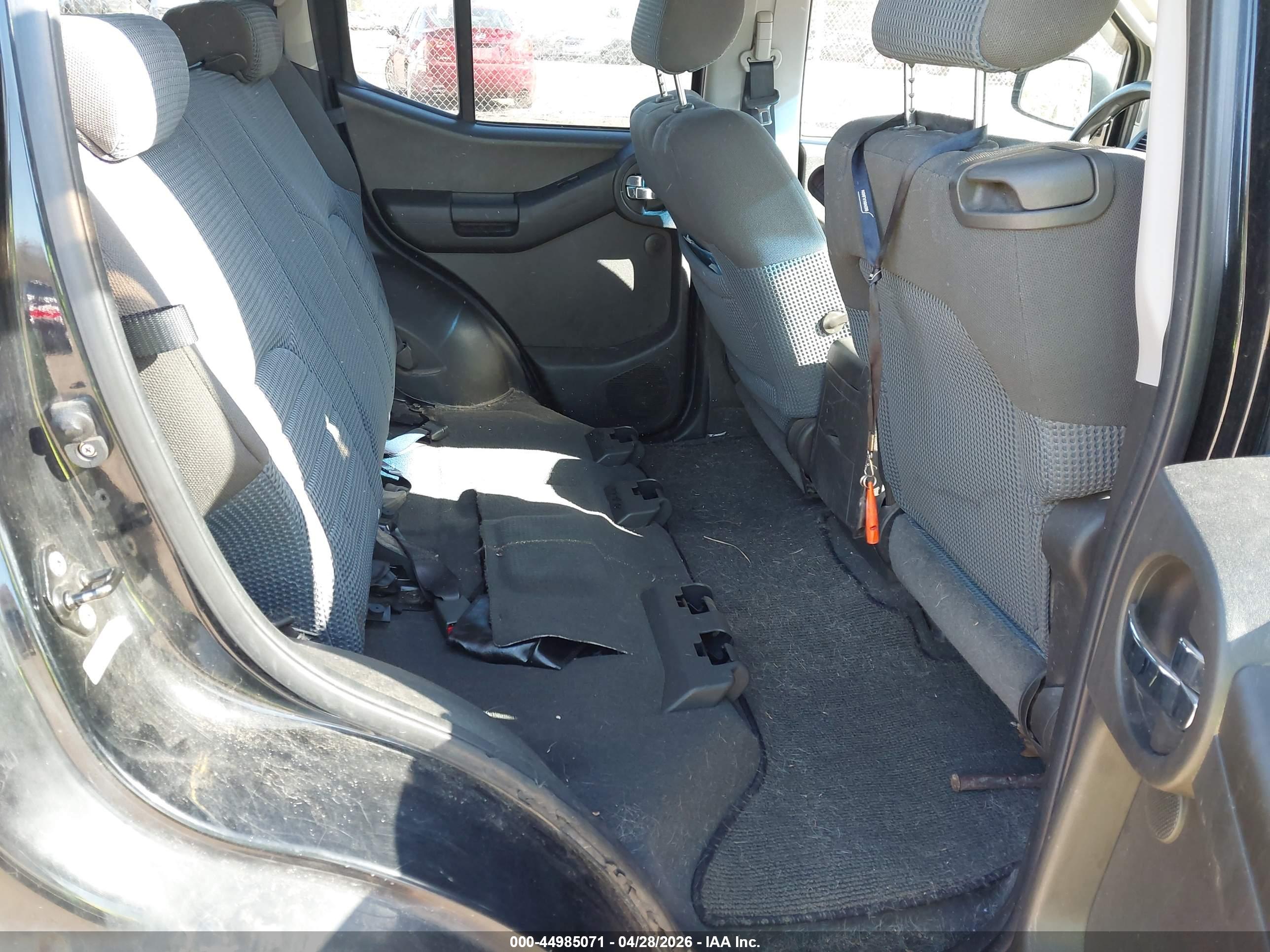 NISSAN XTERRA image 8
