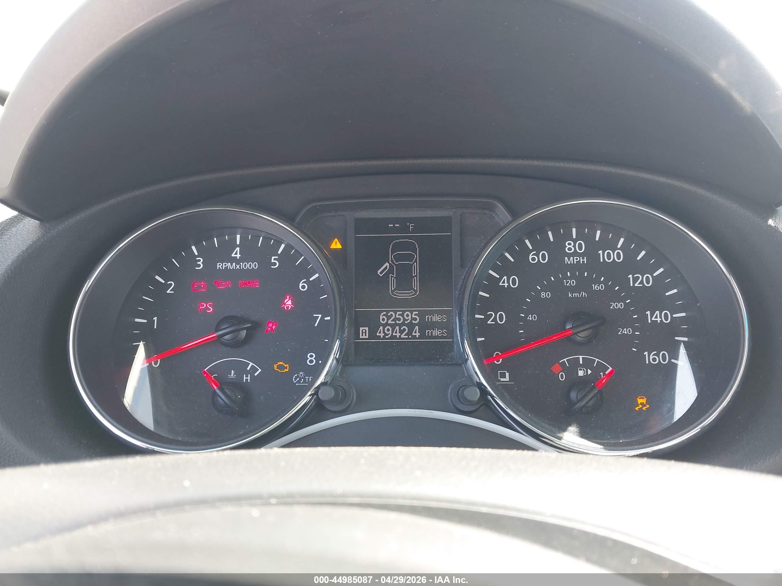 NISSAN ROGUE image 7