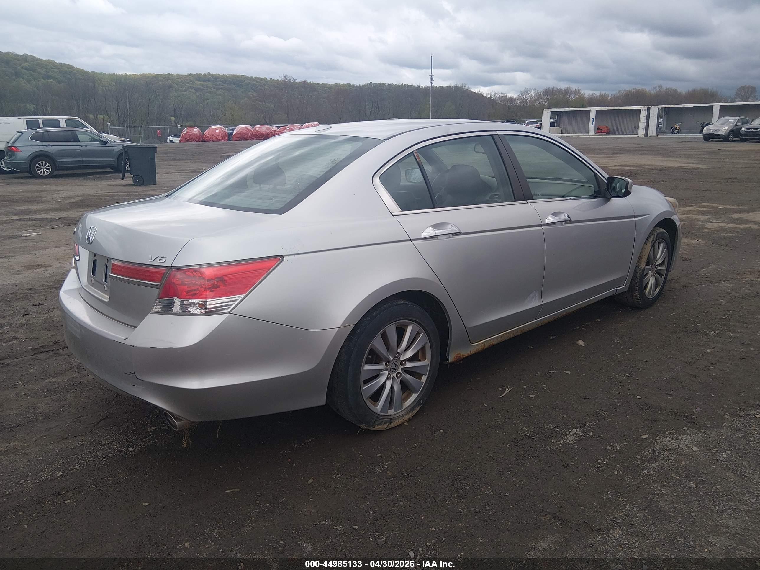 HONDA ACCORD image 4
