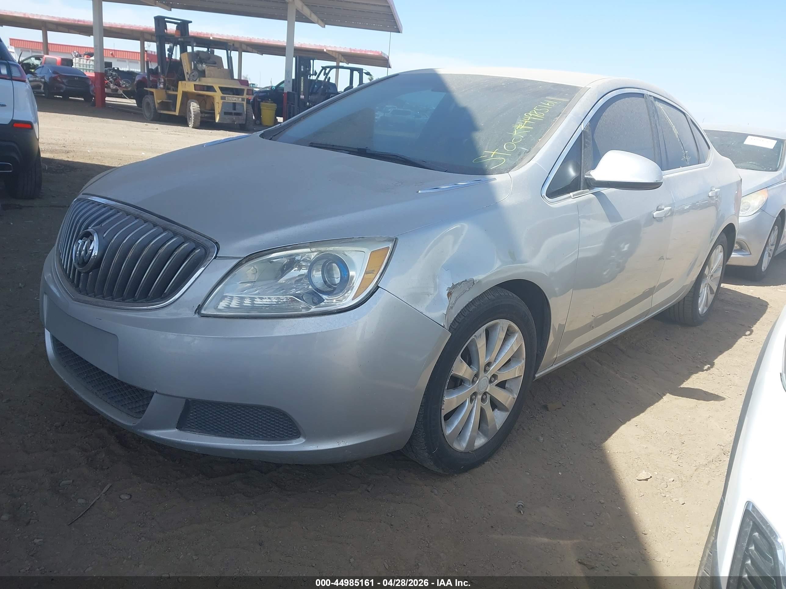 BUICK VERANO image 2