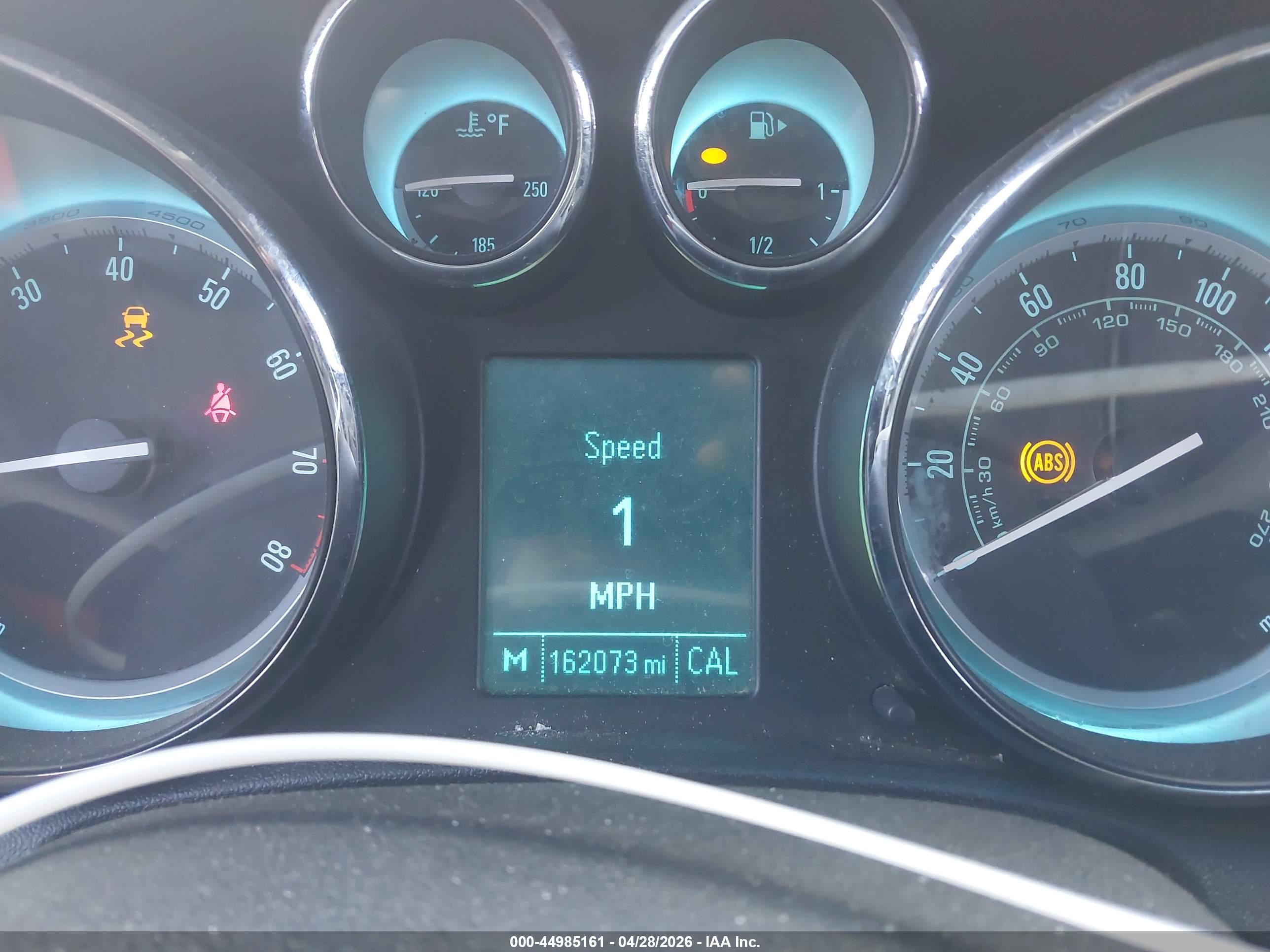 BUICK VERANO image 7